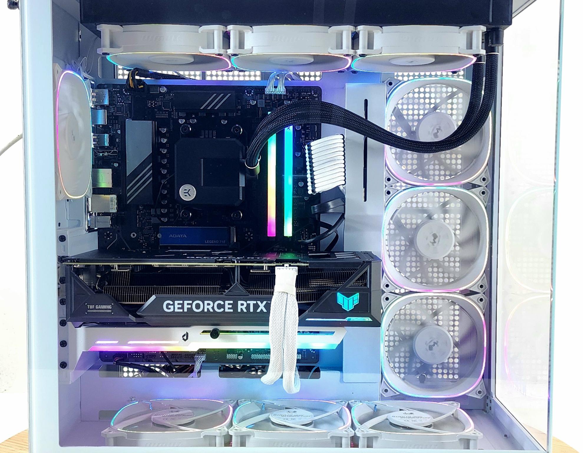 Gaming PC Ryzen 7 7800X3D 32GB RAM 1TB SSD RTX 4070 Ti 12GB Win11 PC