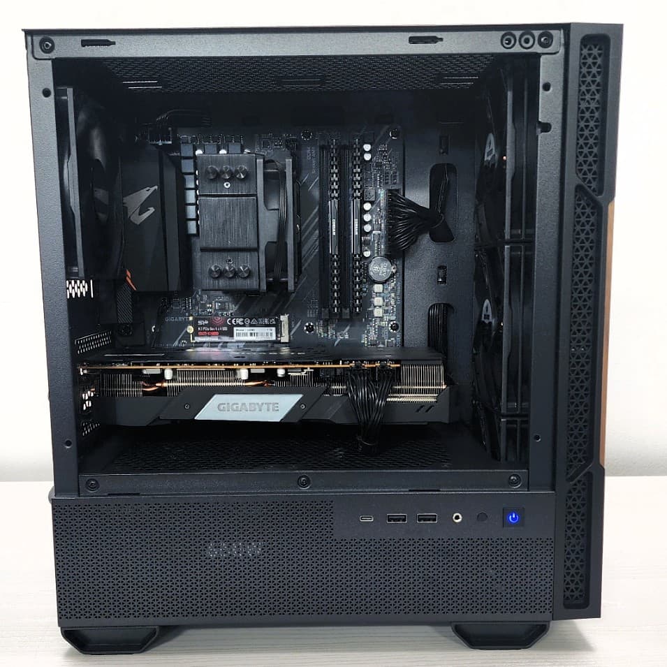 NEW Beautiful NO RGB Gaming PC - 5700 - 5700XT - 32GB - 1TB - Read Description!
