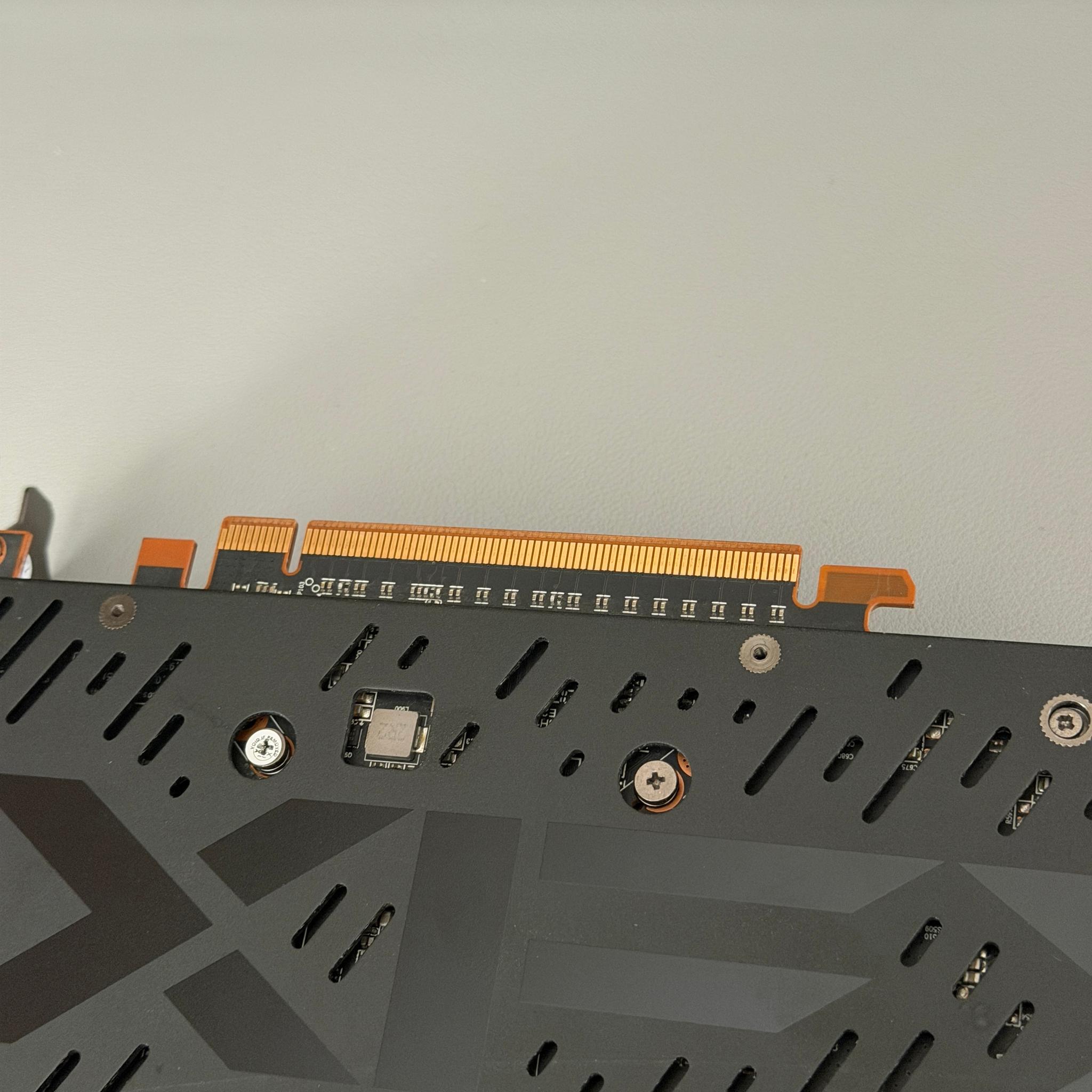 XFX 5600 XT