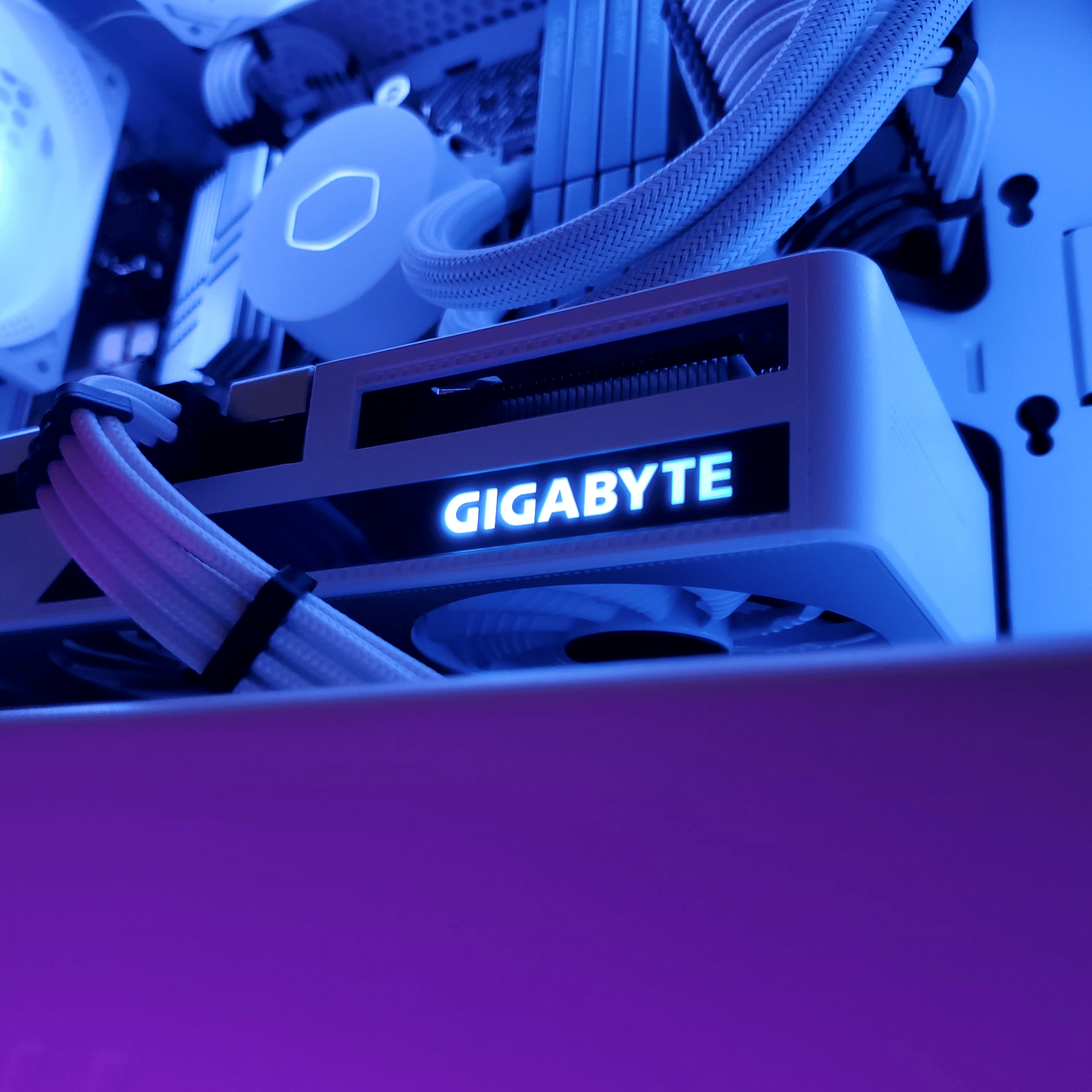 Glacier | RTX 3060 - Ryzen 5 5600x White Gaming and Streaming PC