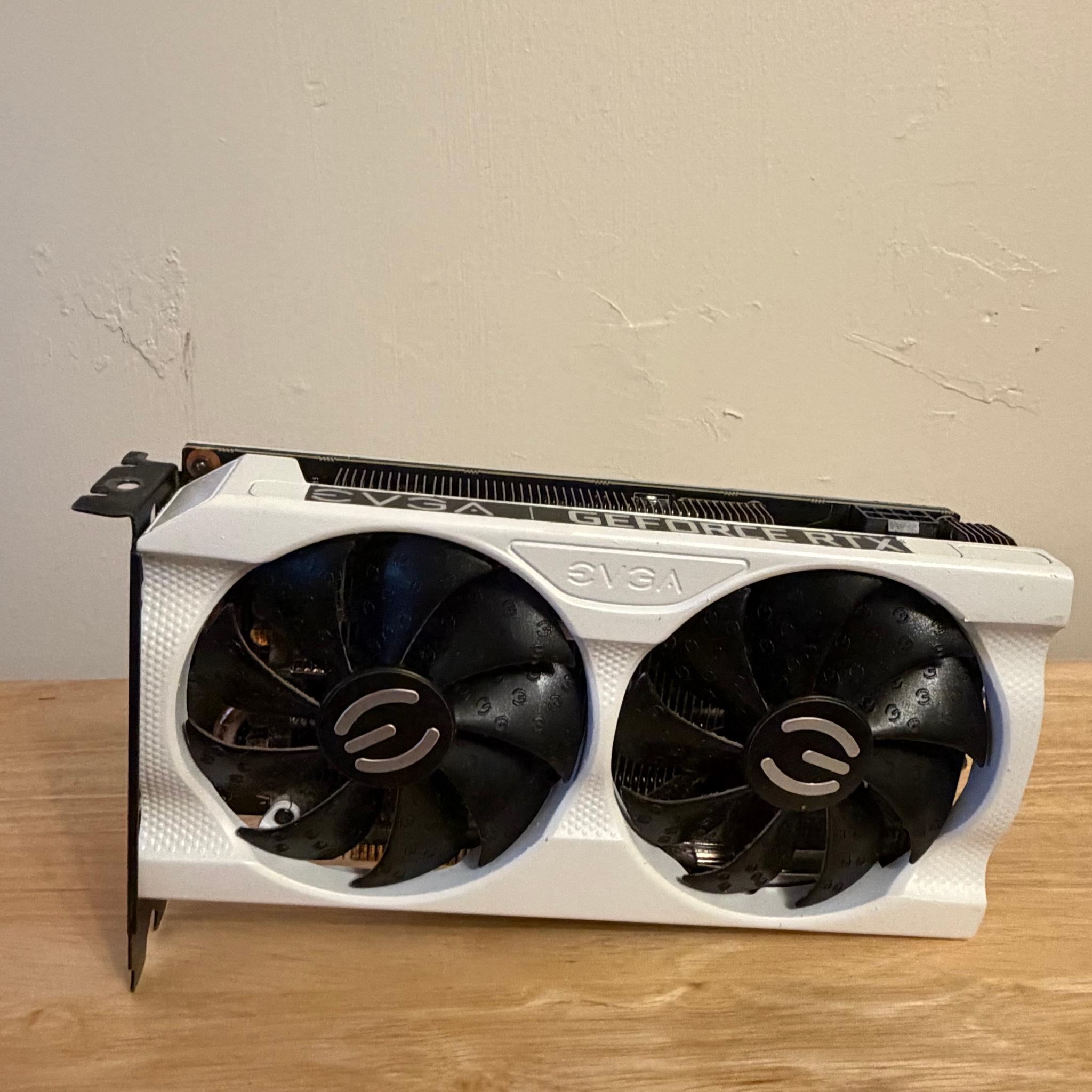 White EVGA GeForce RTX 3060 Ti XC GAMING 8GB — Excellent Condition \(High FPS 1080p/1440p\)
