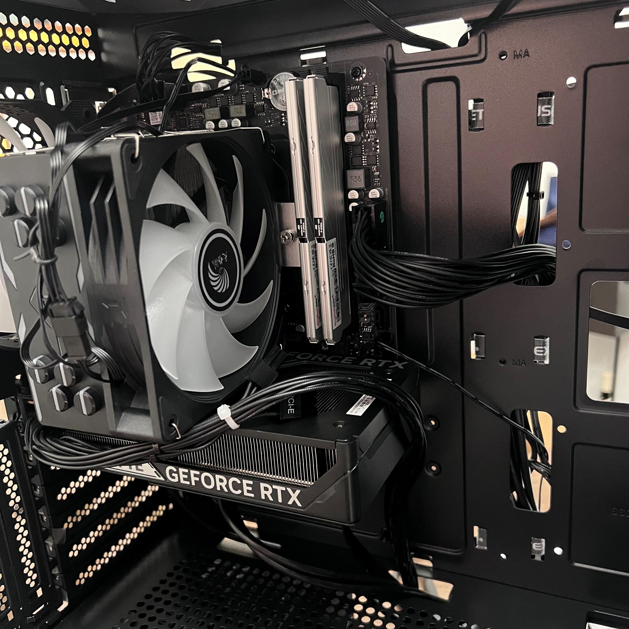 RTX 5060 - AMD Ryzen 7 Gaming PC