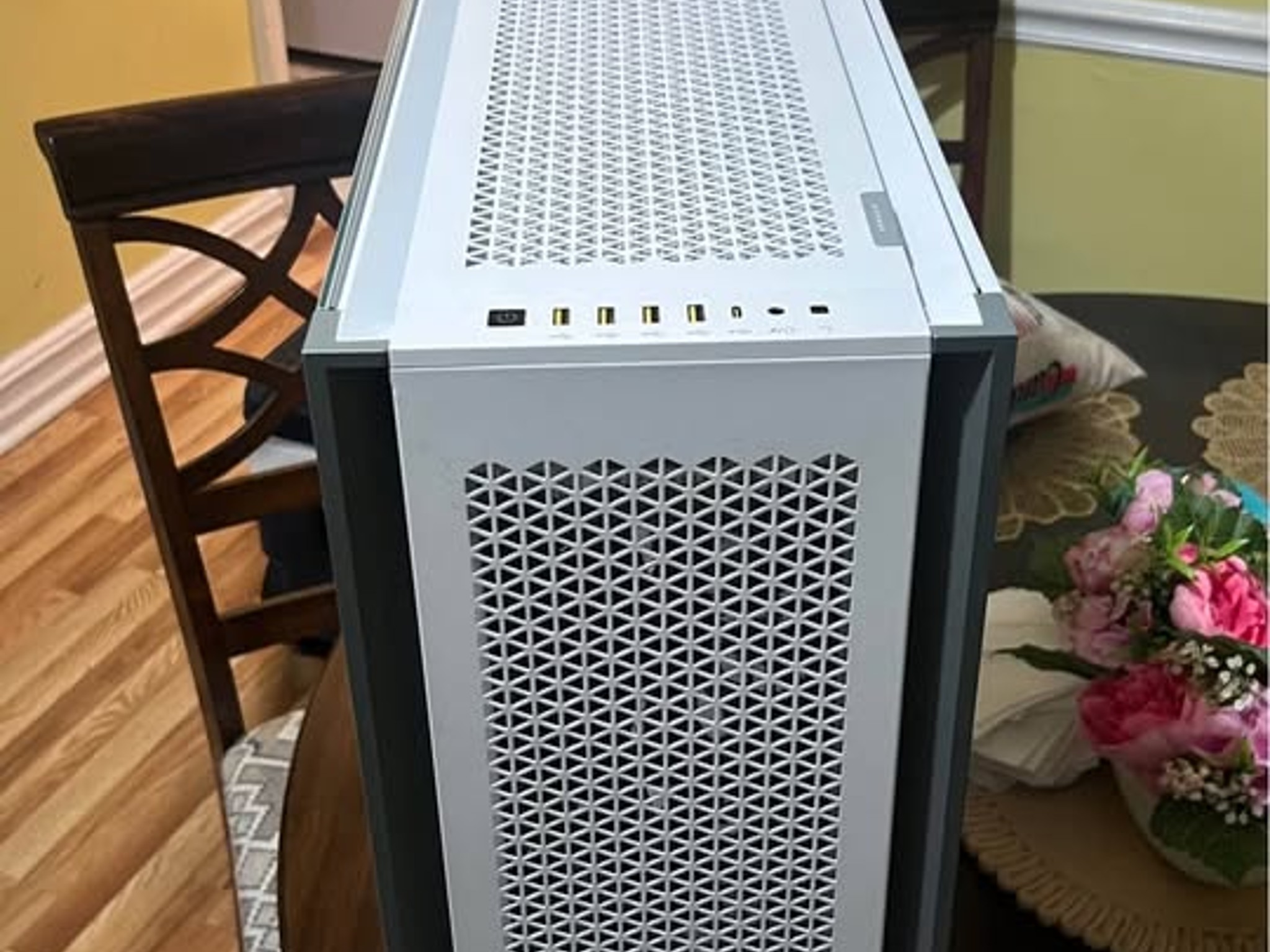 Corsair 7000D AIRFLOW (White-Black - Tempered Glass)