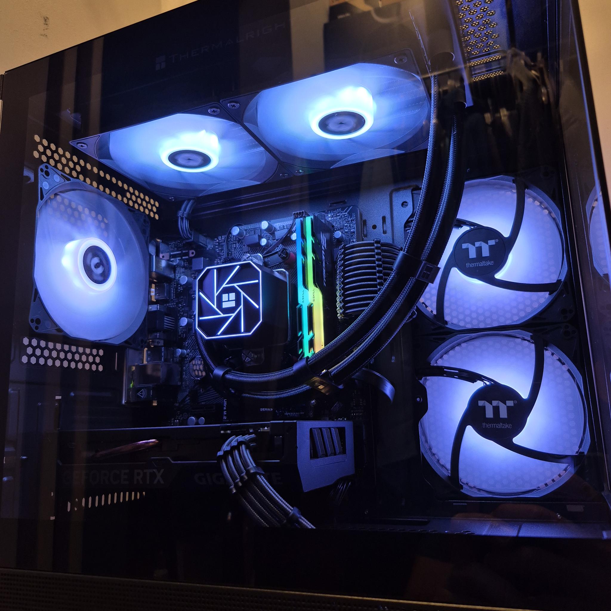 RTX 4060 + RYZEN 5 5600g