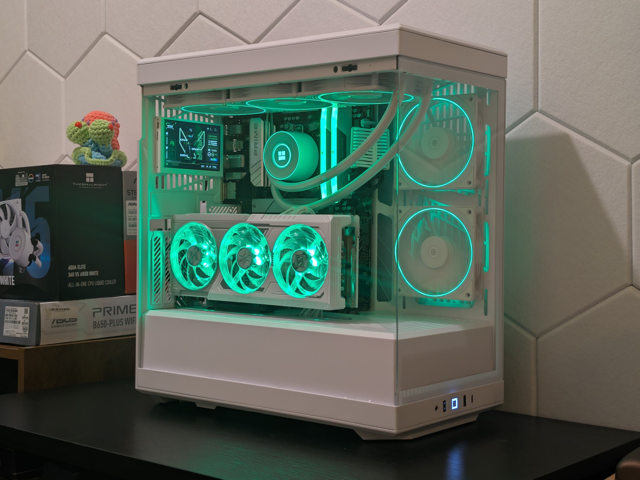 🐻‍❄️🔥4K Gaming Beast | RX 9070XT | Ryzen 7 7800X3D | 2TB SSD | 32GB RAM | WiFi 6 & BT🔥🐻‍❄️