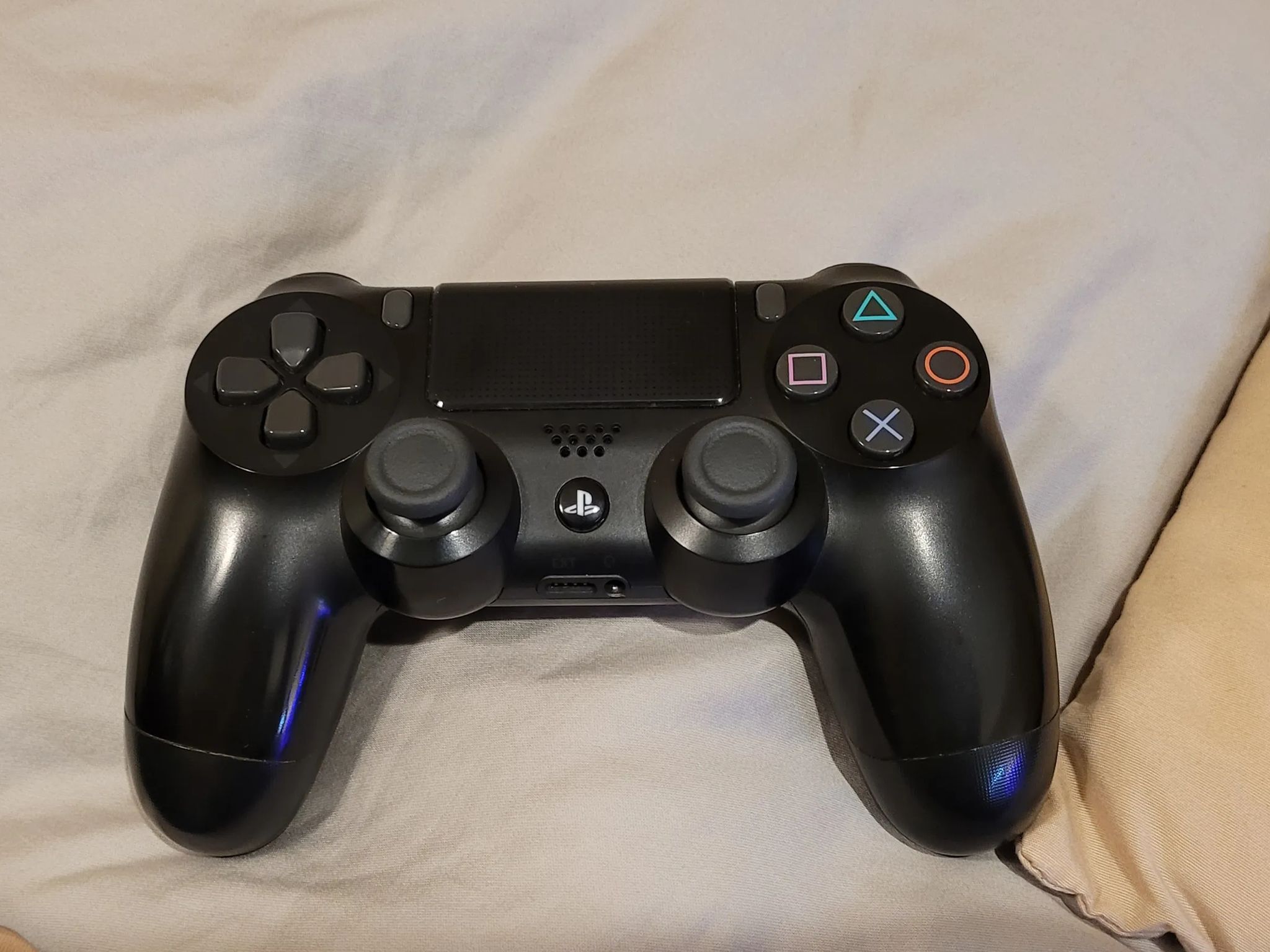 PlayStation 4 Slim Black 1TB Console | Jawa