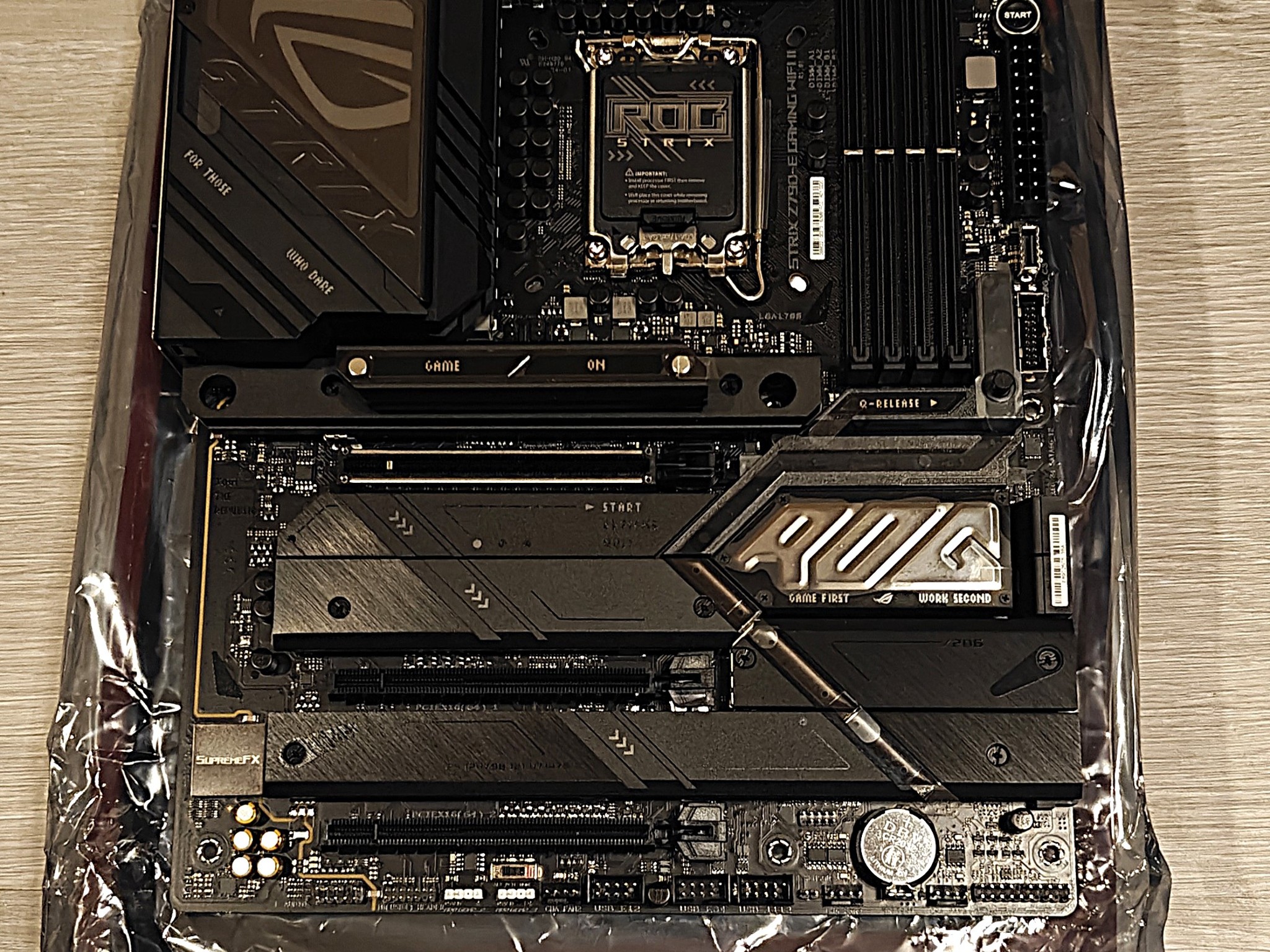 ASUS ROG Strix Z790-E Gaming WiFi II LGA 1700(Intel 14th, Intel 13th & 12th Gen)DDR5 ATX gaming