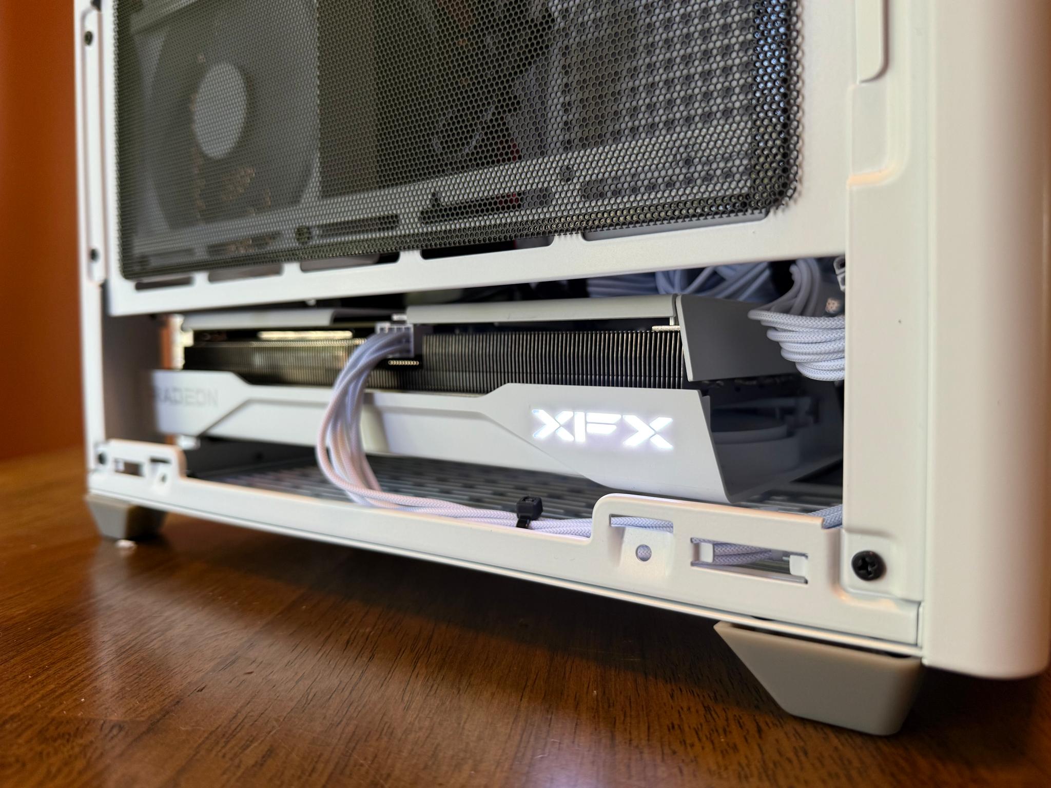 ▫️Small Form Factor▫️ RX 9060 XT 16GB | Ryzen 5700X | 32GB DDR4 | 2TB SSD