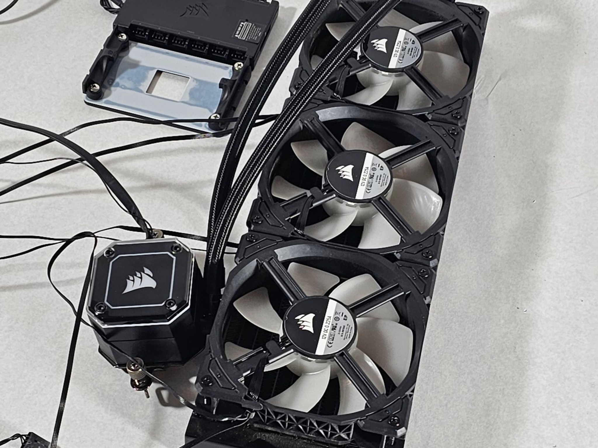 360mm Corsair AIO CPU Liquid Cooler for AMD AM4