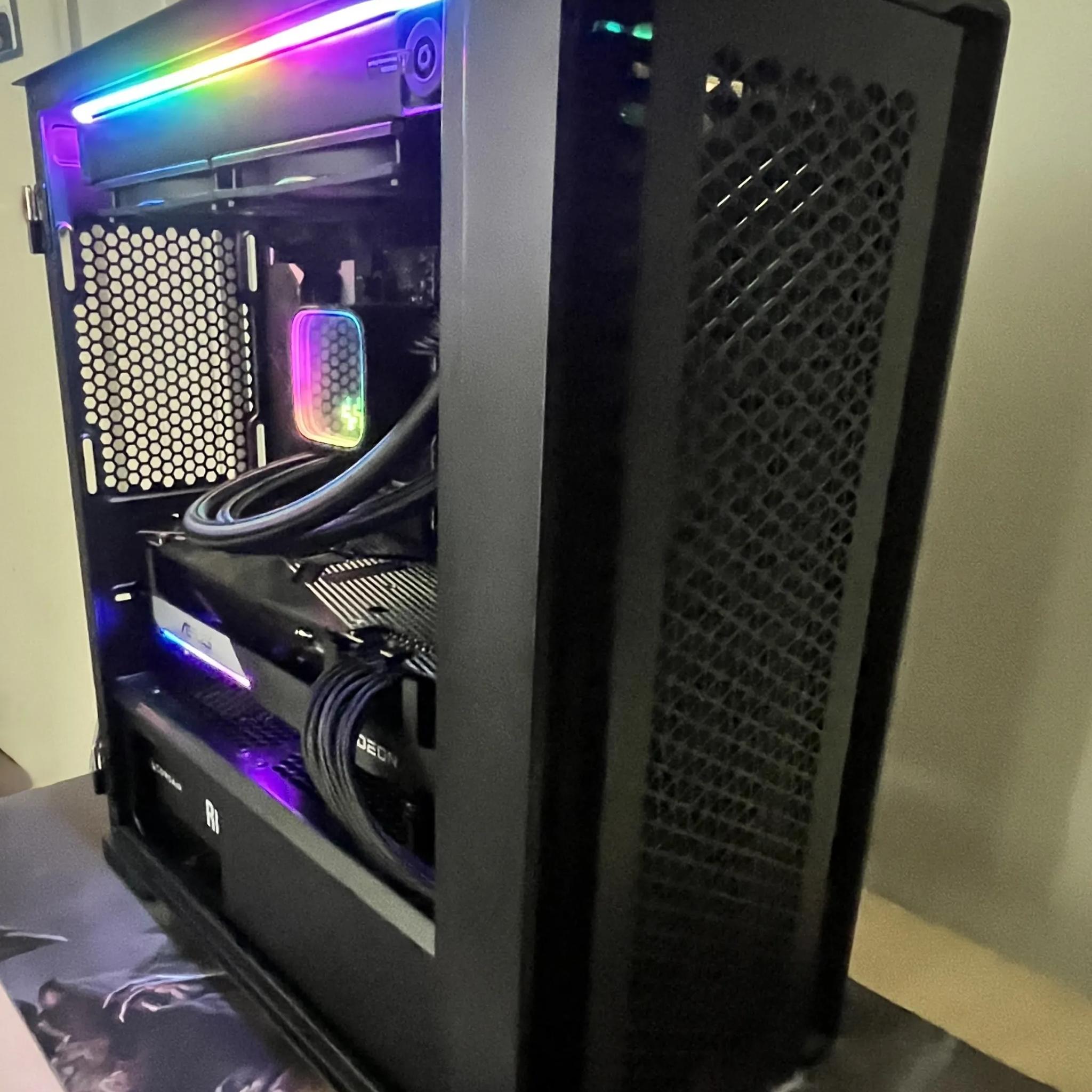 Asus Rog Strix B550 Ryzen 9 5900x + Rx 6700 XT