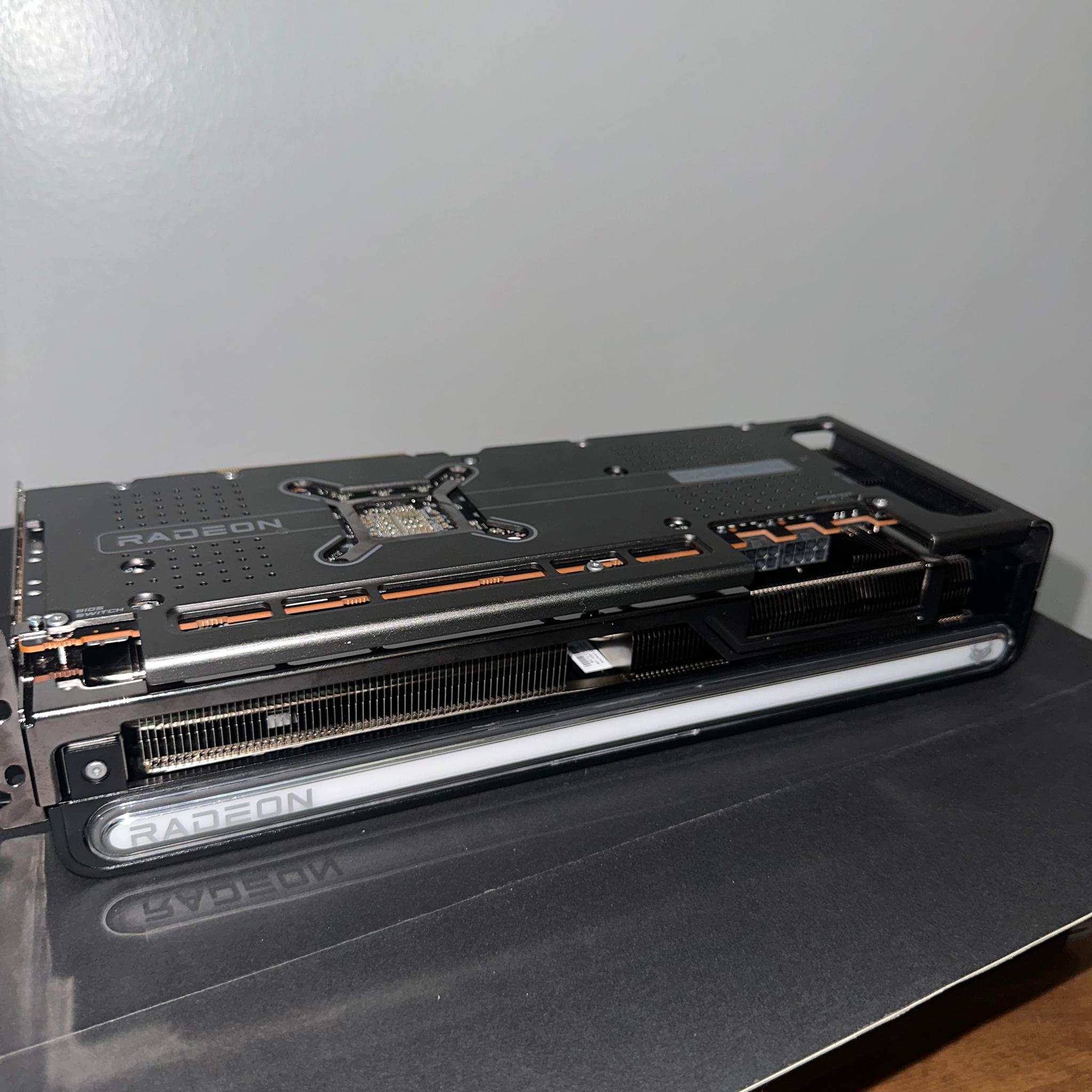Sapphire Nitro+ 7900 GRE