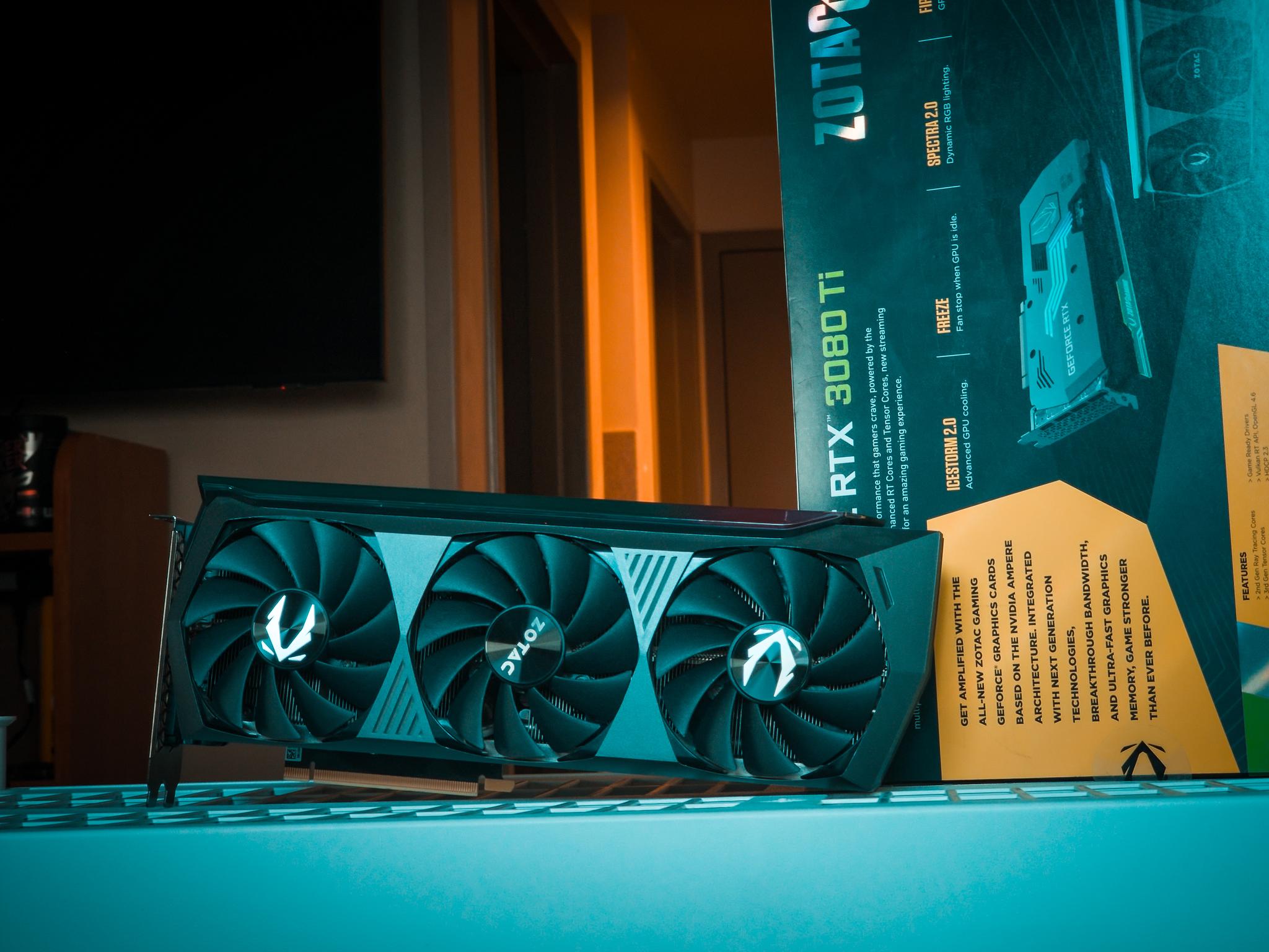 Zotac GAMING AMP Holo GeForce RTX 3080 Ti