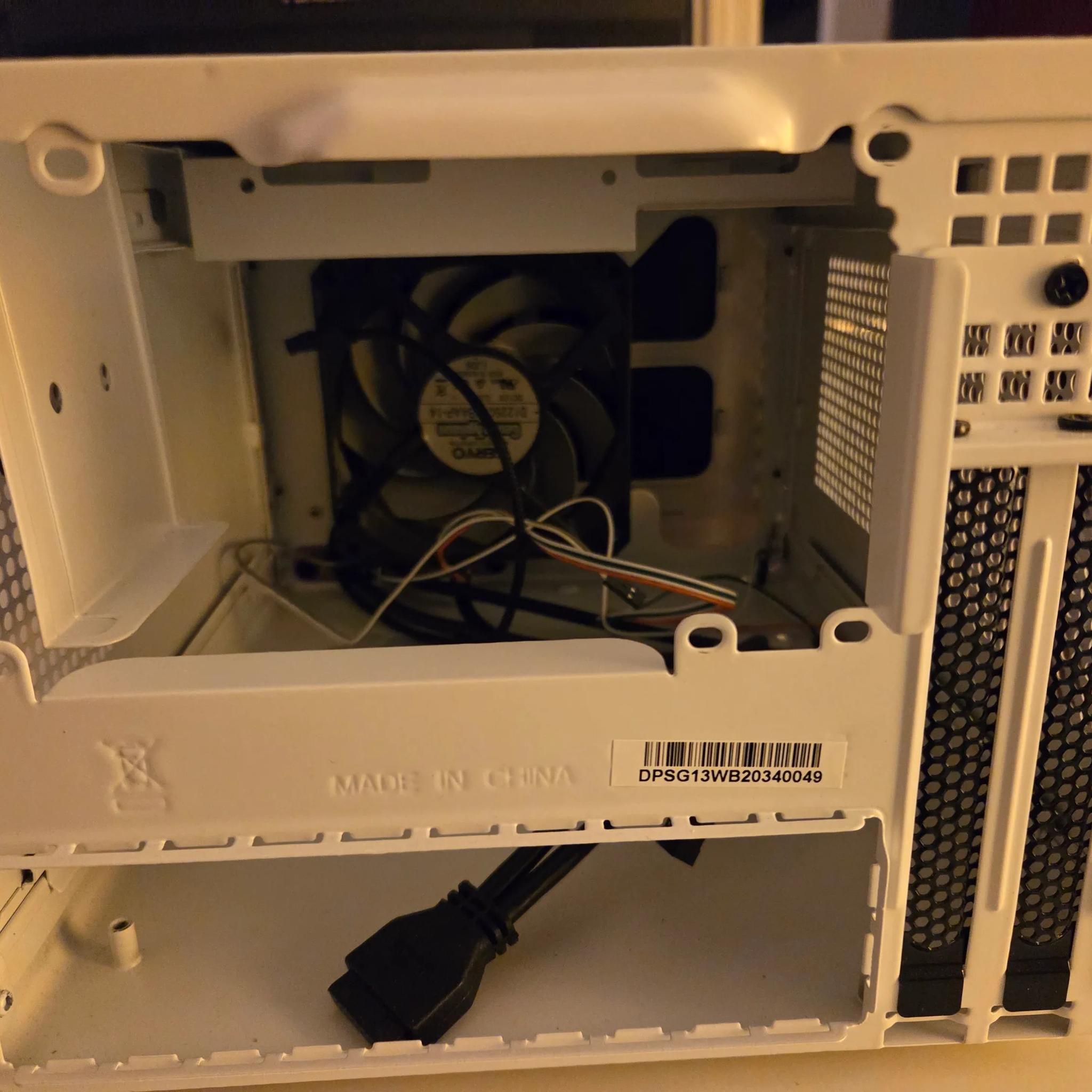 SilverStone Mini-ITX PC Case SST-SG13WB-Q-USA w/ Bonus Fan