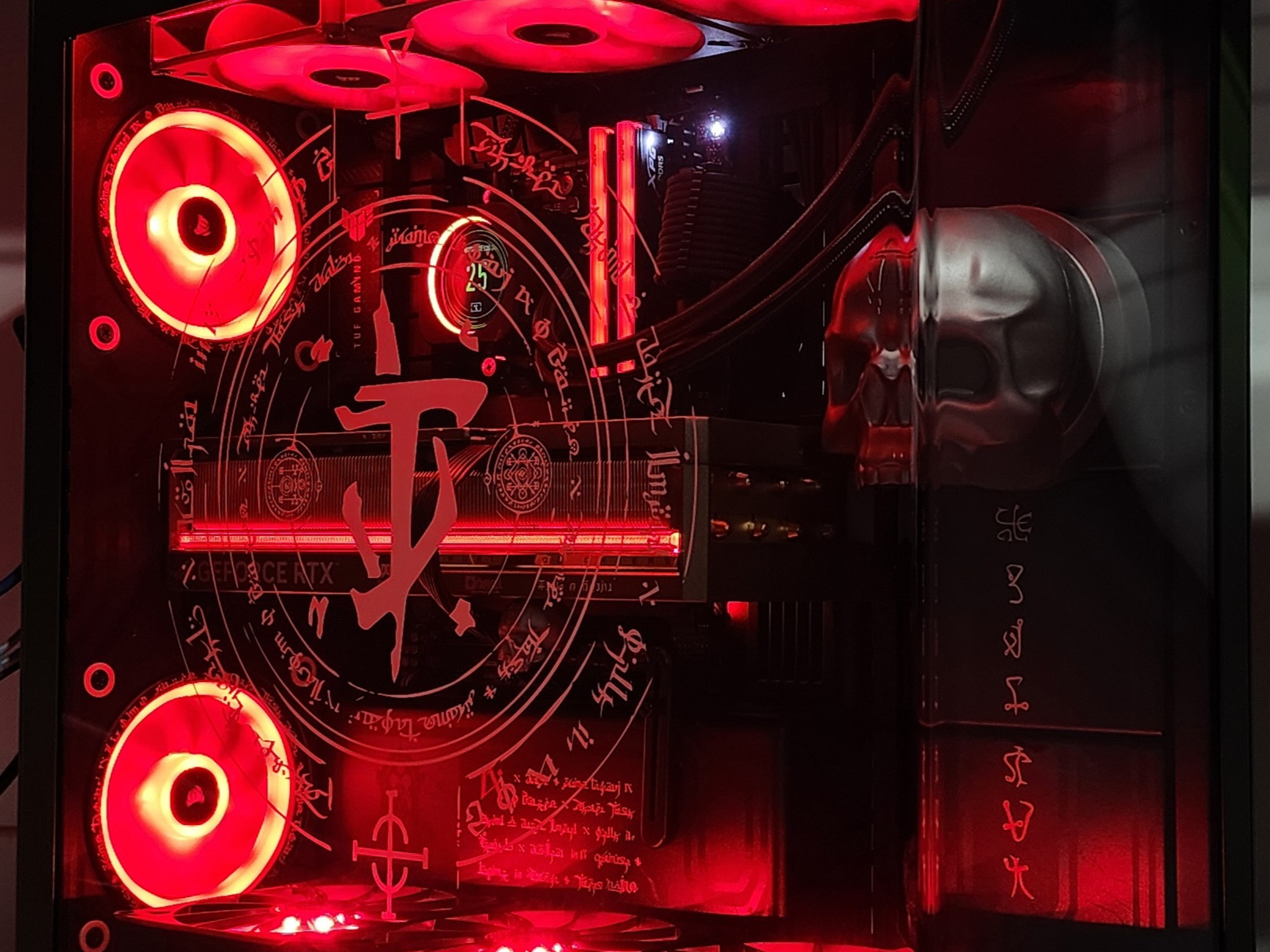 Gaming PC Ryzen 7 9800X3D 32GB RAM 2TB SSD RTX 5080 16GB Windows 11 DOOM PC