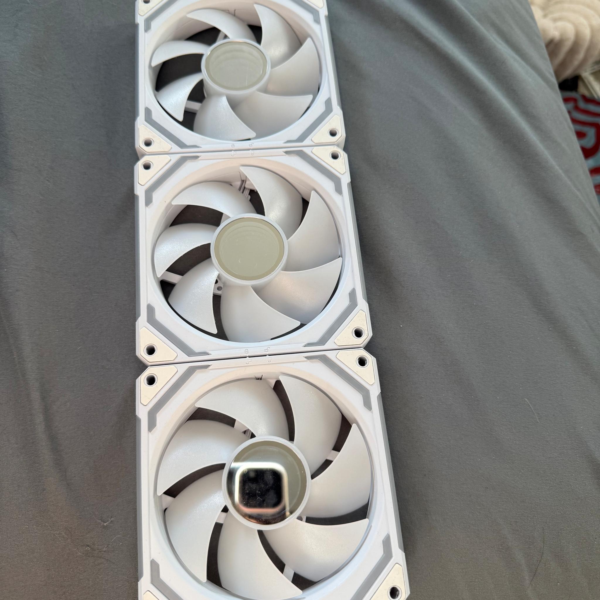Asiahorse 120 fans infinity rgb