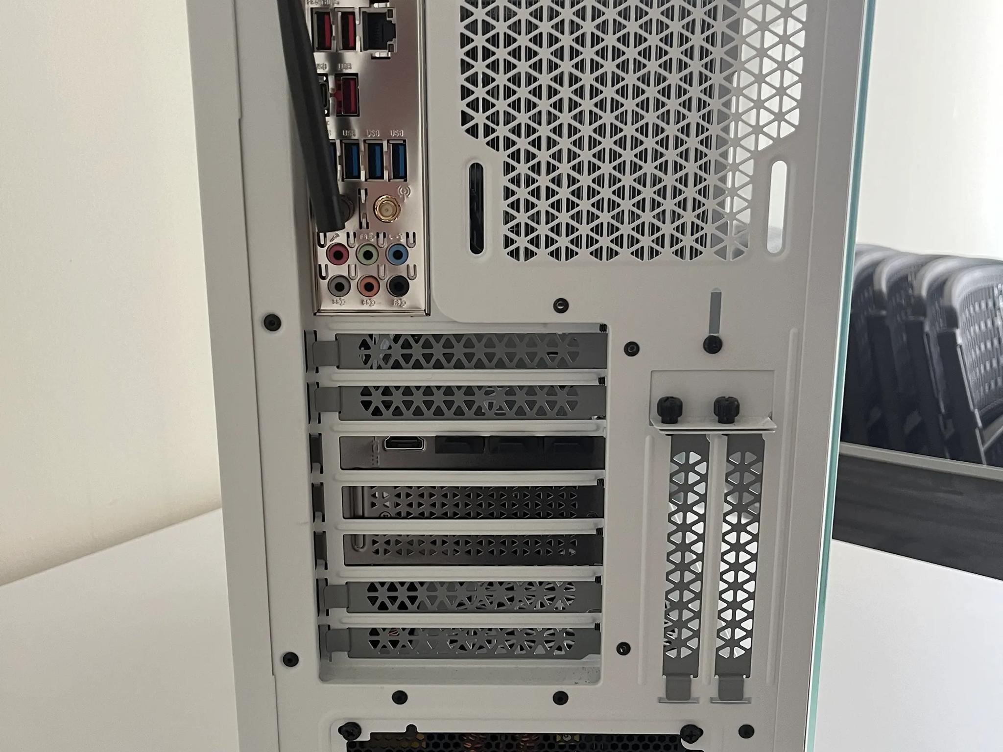 Gaming PC, White, Good Condition