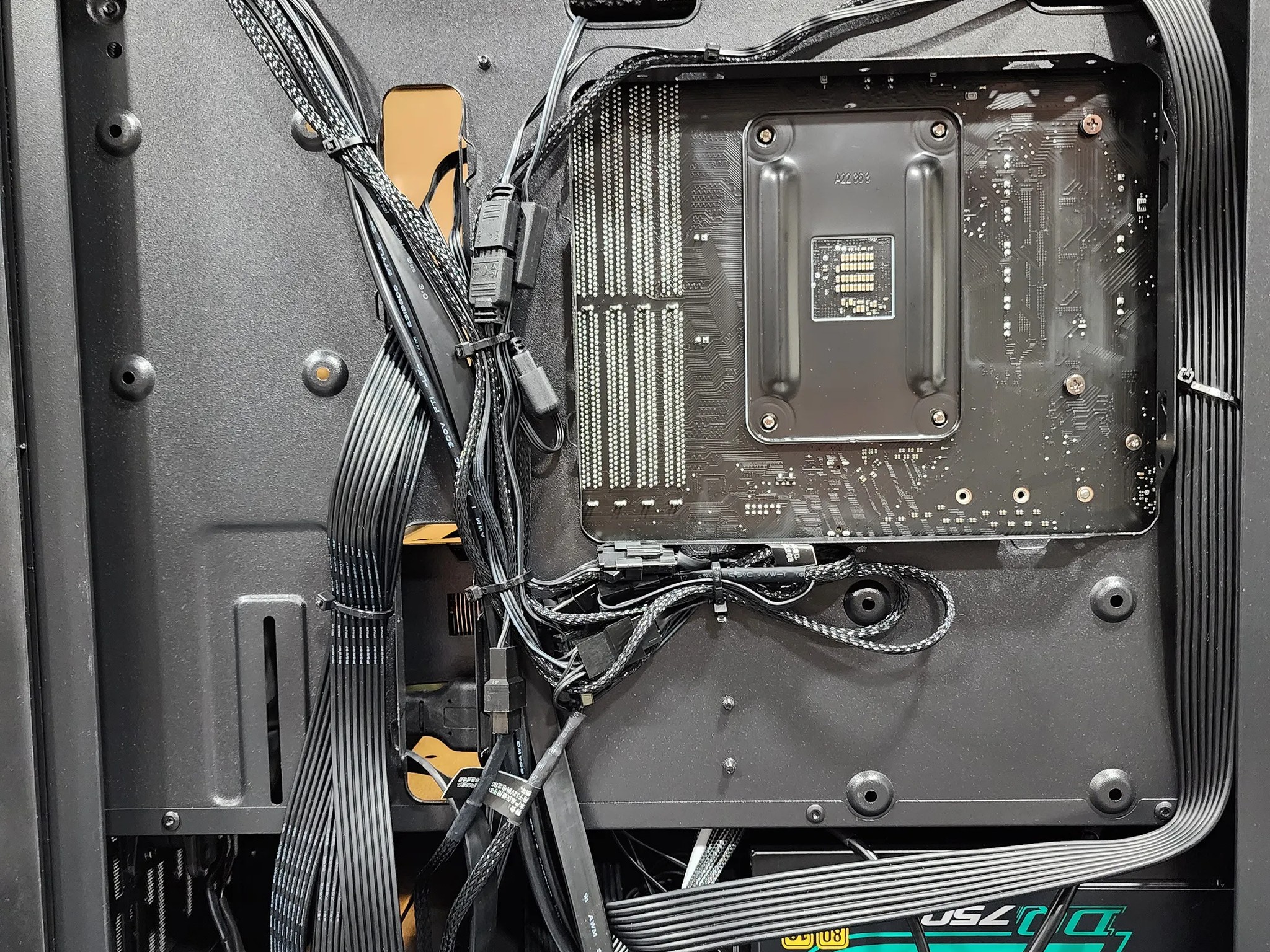 Tier "Dos" Gaming PC | R5 5600 | Radeon RX 6650XT | 16GB RAM | 1TB NVME