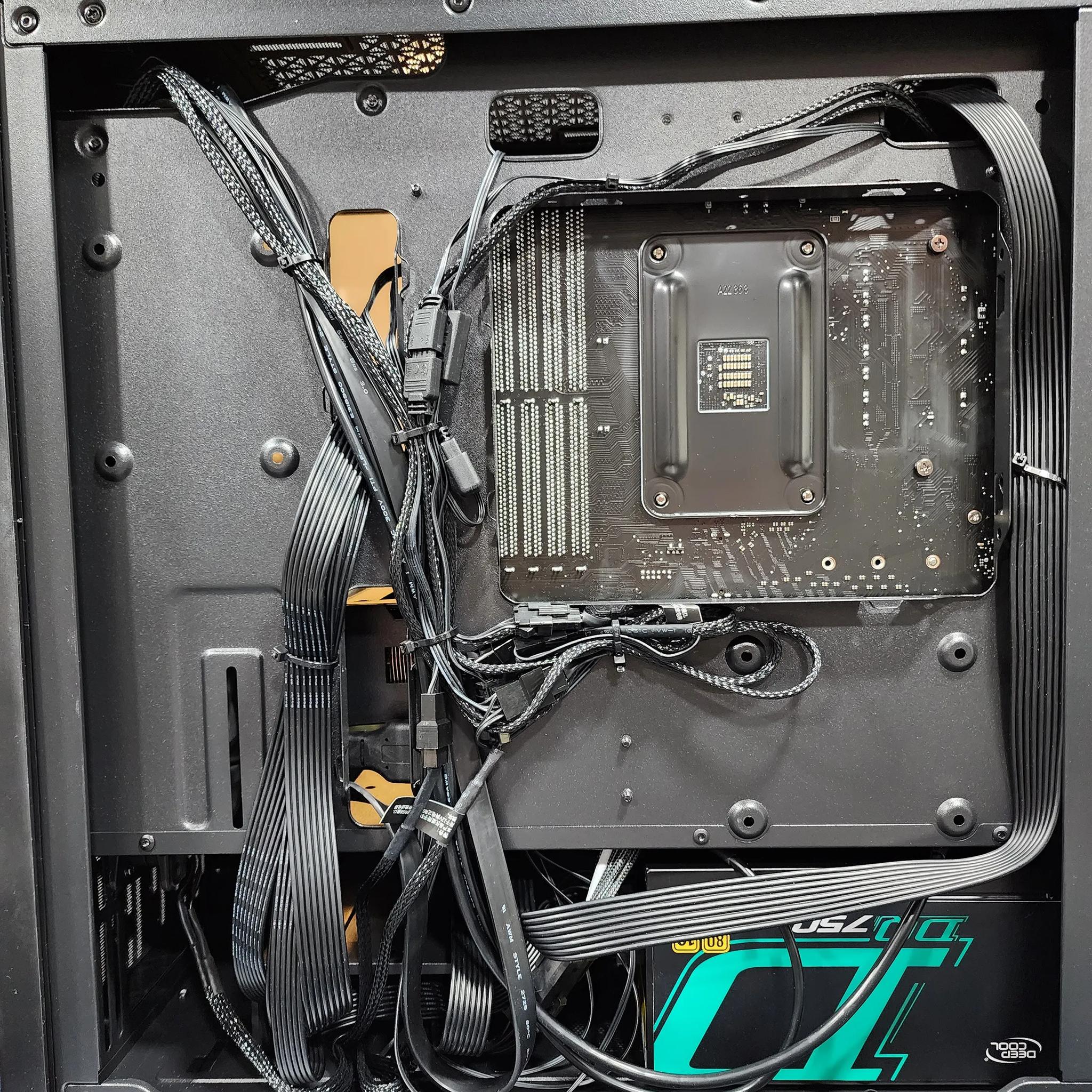 Tier "Dos" Gaming PC | R5 5600 | Radeon RX 6650XT | 16GB RAM | 1TB NVME