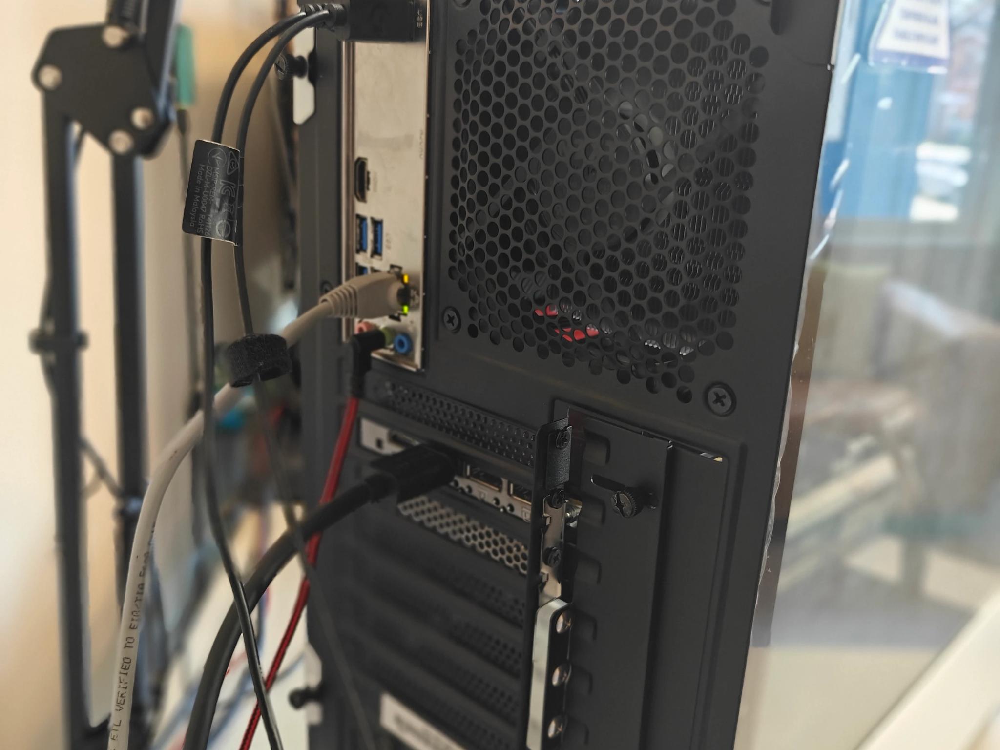 Checkered ⬜🔳⬛ | Ryzen 7 5700X3D | Geforce RTX 3060 12GB | 32GB DDR4 RAM | 1TB NVMe SSD