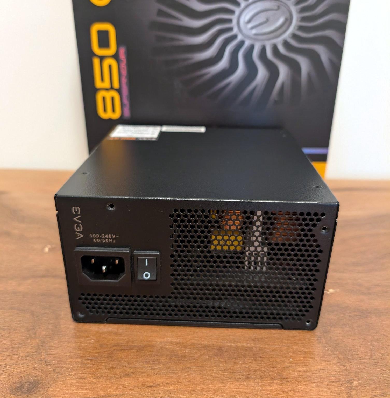 EVGA SuperNOVA 850 GT 850W 80+ Gold PSU + CableMod Sleeved Kit (Excellent Condition)