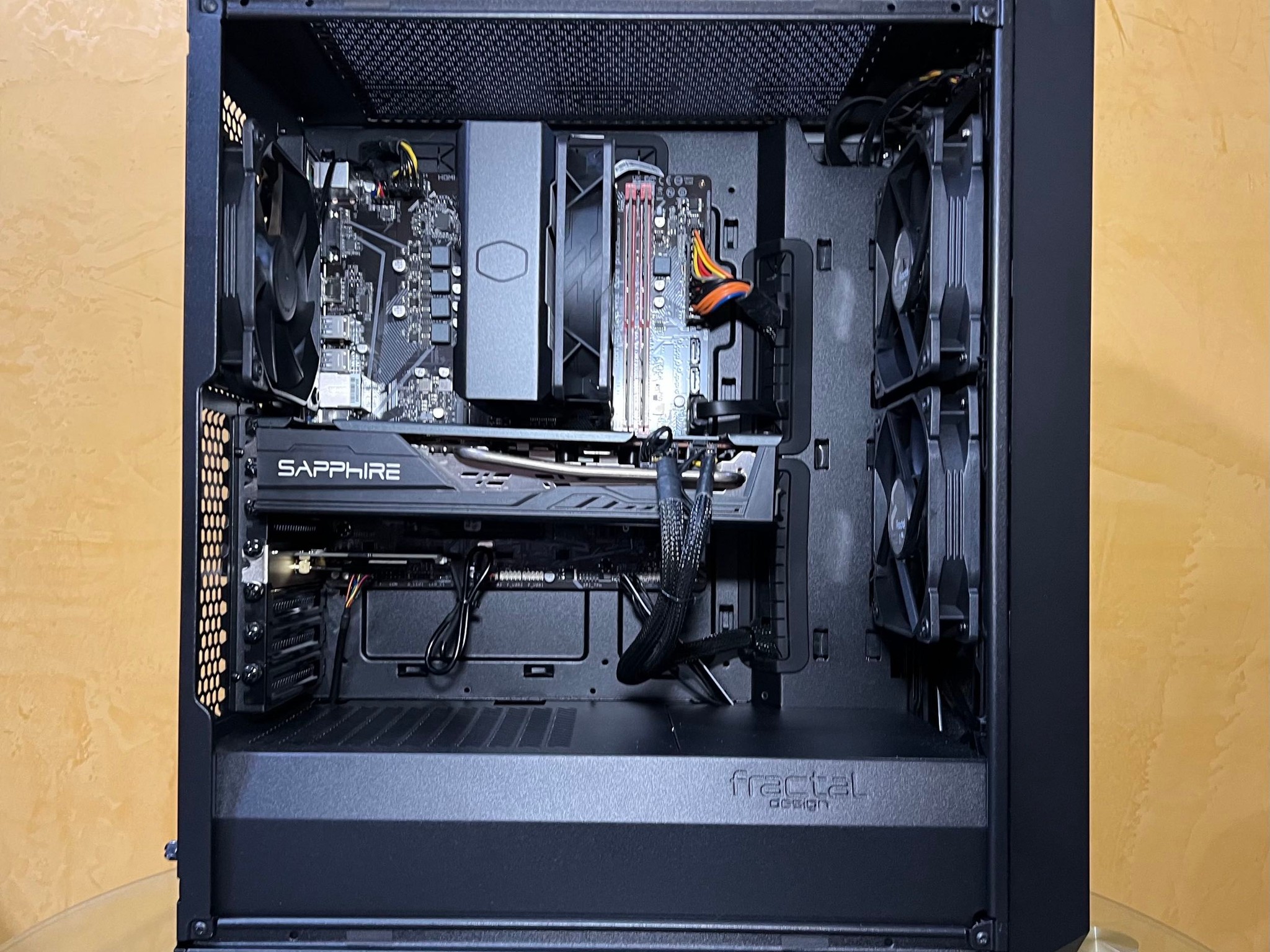 Intel 11400 / RX 5700XT / 1TB NVMe SSD / 16GB DDR4 RAM