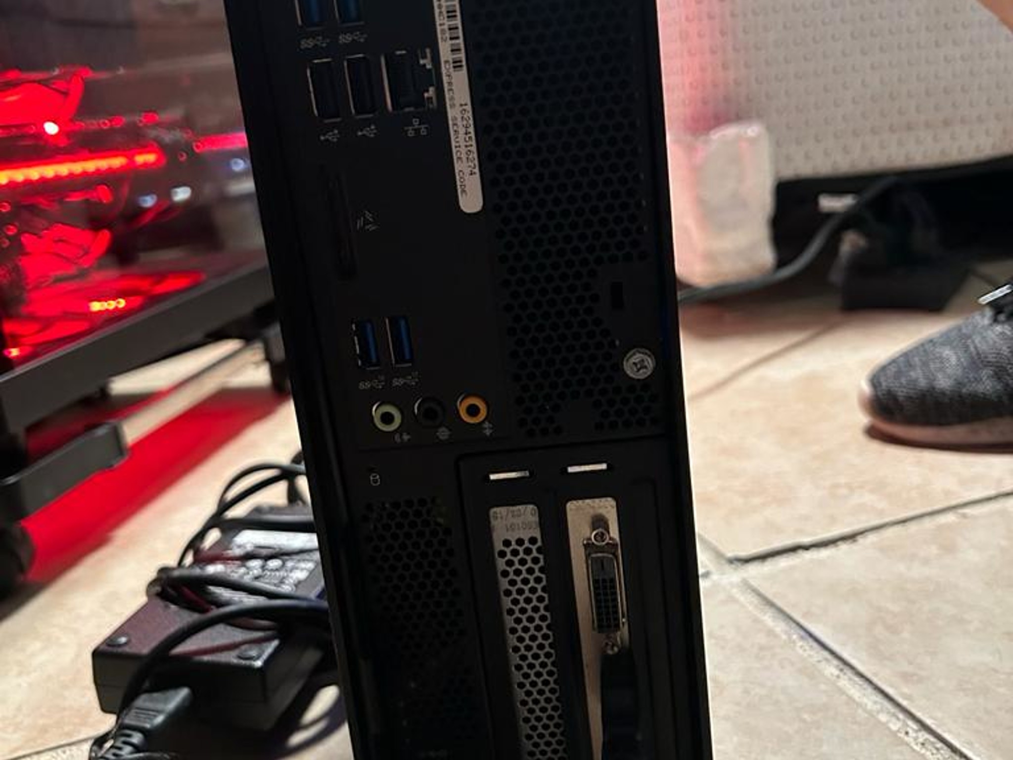Alienware X51 R3 Intel Core i3-6100 X2 3.7GHz 8GB 1TB Win10,Black