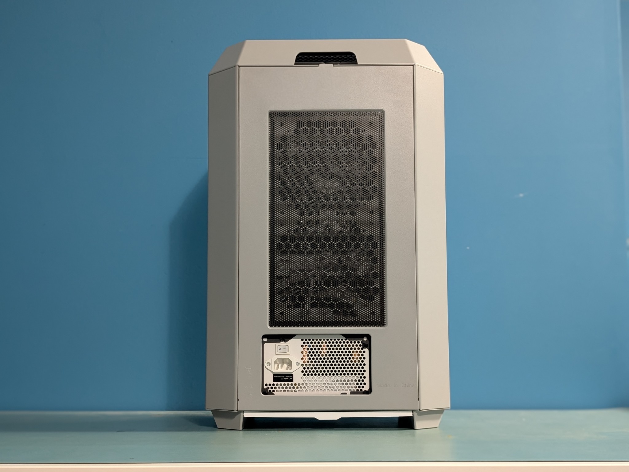 The Sci-Fi Powerhouse: RTX 5070 / i5-14600K / Tower 300 Limestone Edition