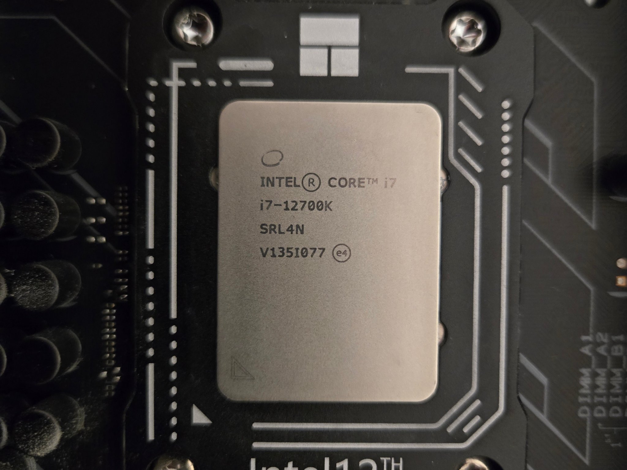 12700k with contact frame z690 d4 64gb ddr4 3200 mhz