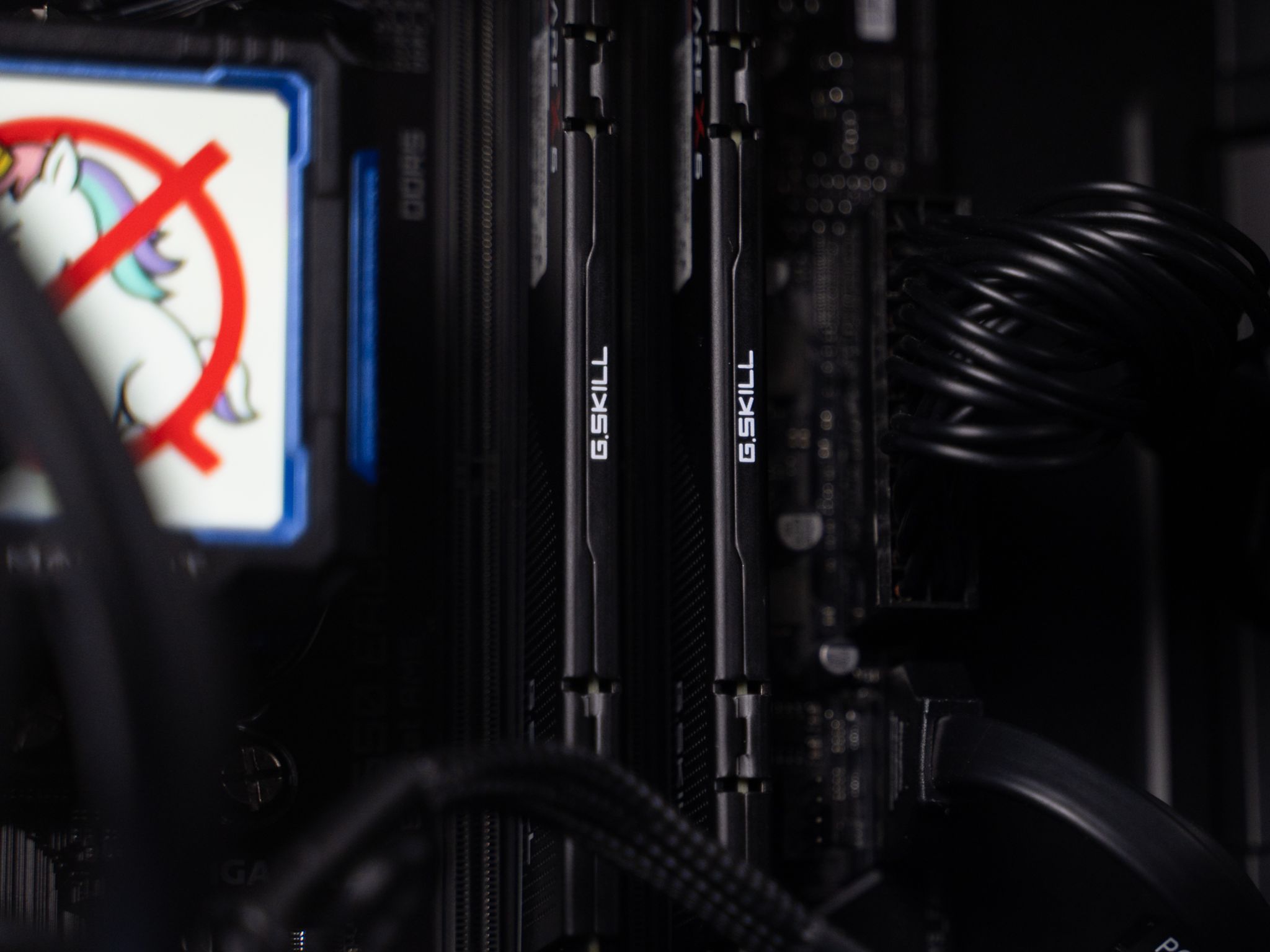 “Nebulor 7” RTX 4070 Ryzen 7 8700F 32GB 1TB Windows 11 Workstation Gaming PC Powerhouse