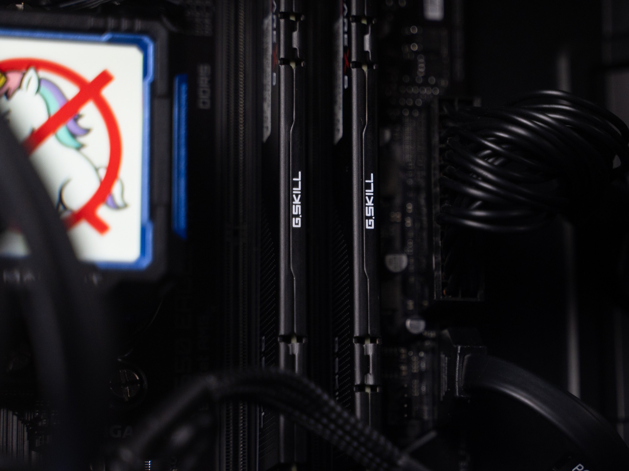 “Nebulor 7” RTX 4070 Ryzen 7 8700F 32GB 1TB Windows 11 Workstation Gaming PC Powerhouse