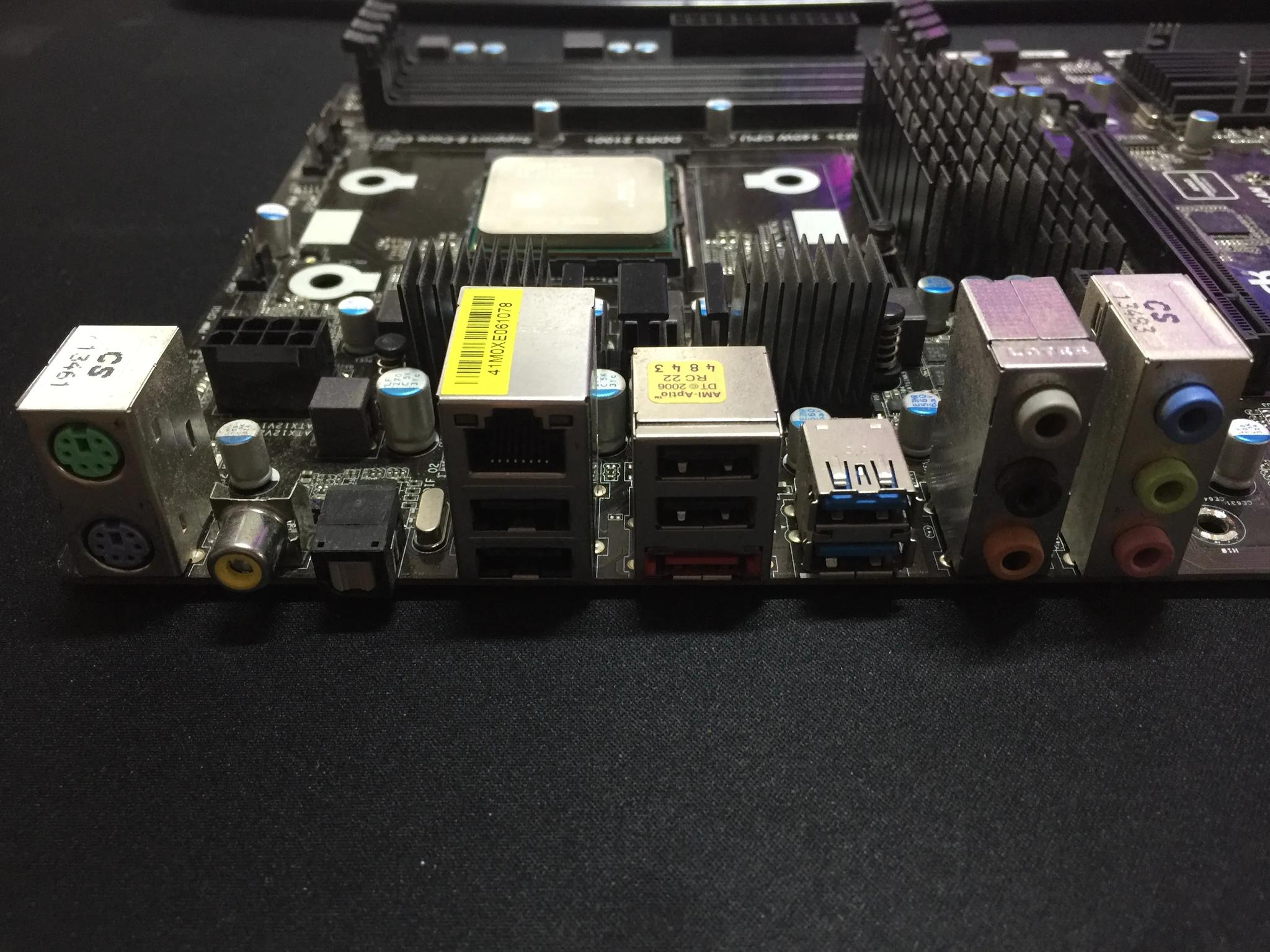 CPU Motherboard Combo! ASRock 970 Extreme3 and AMD FX-8350 Eight Core
