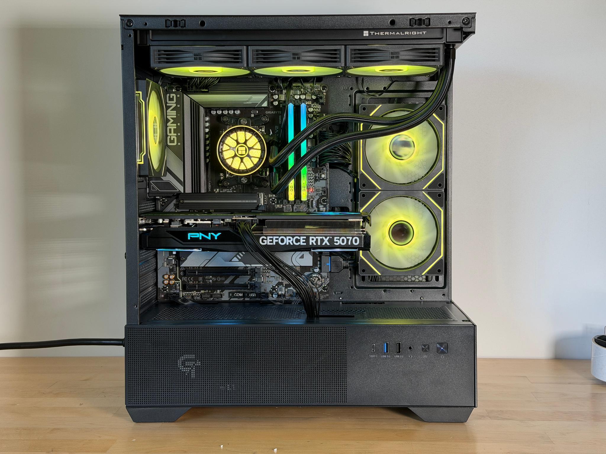 RTX 5070 Ryzen 5 7600x Gaming PC