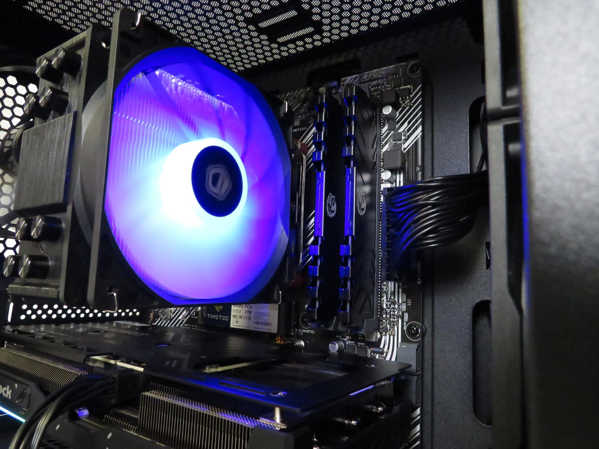 Budget Battlemage! All new parts: Ryzen 5 5600X + Intel ARC B570 + 16 GB DDR4 + 1 TB NVME