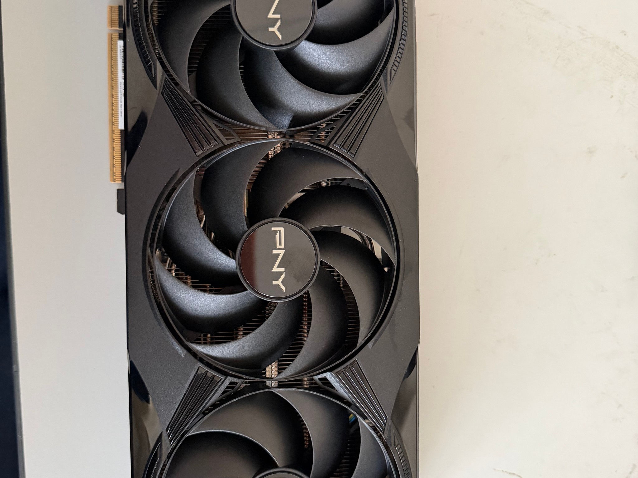 PNY GeForce RTX 5080 Triple Fan