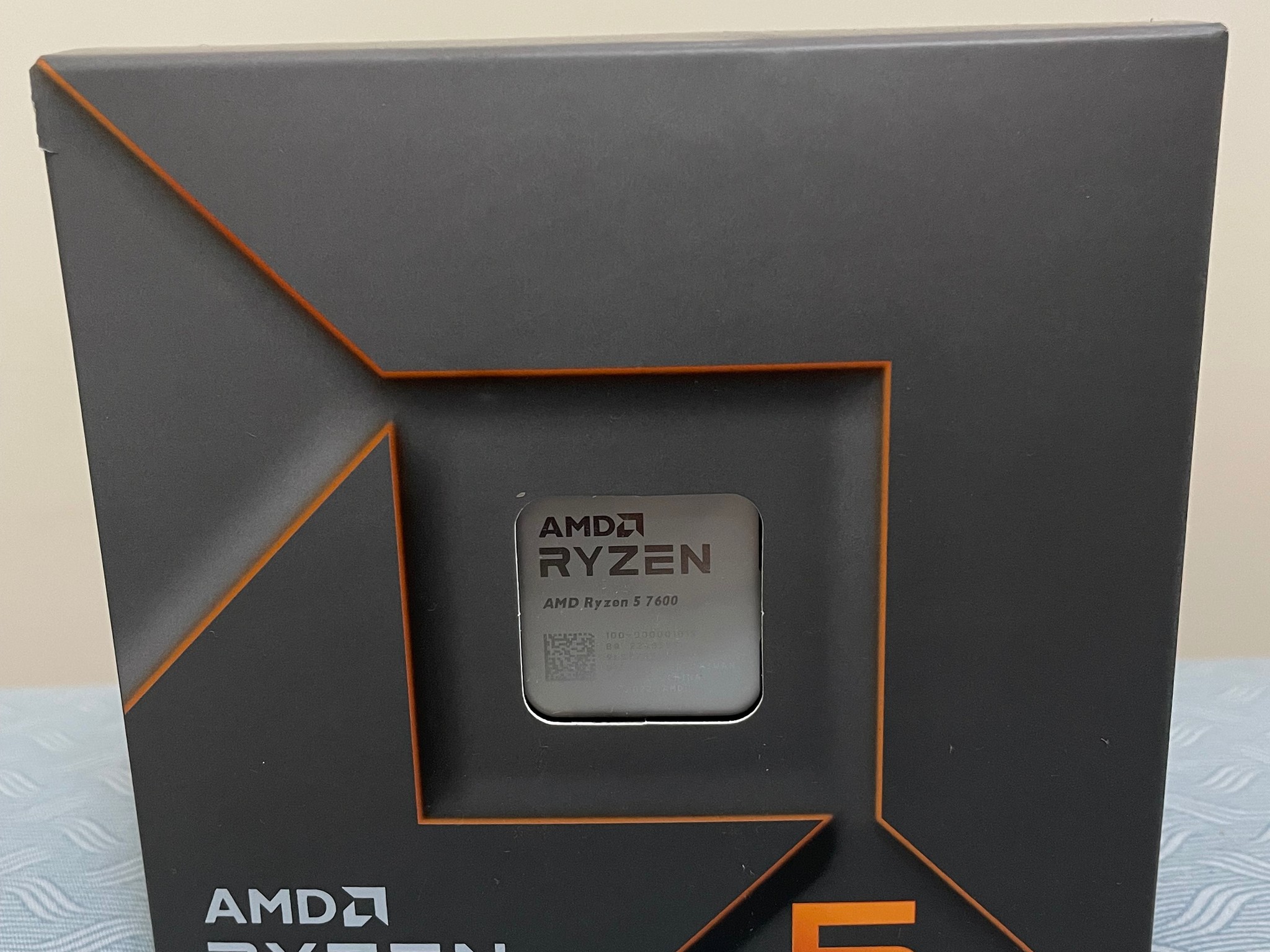 AMD Ryzen 5 7600
