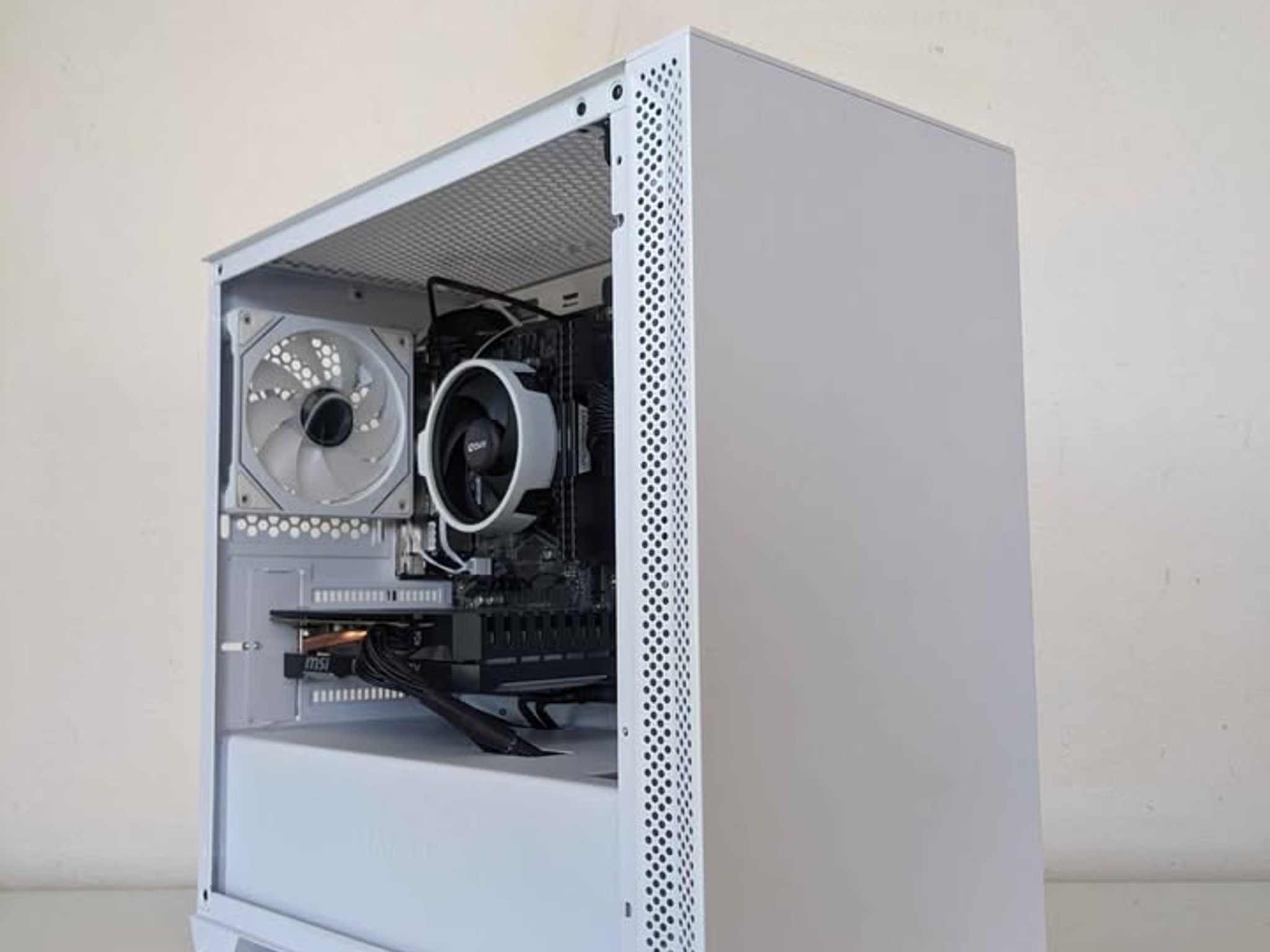 GeForce GTX 1070 Custom Gaming PC - Ryzen 5 2600X, 16GB RAM, 512GB SSD
