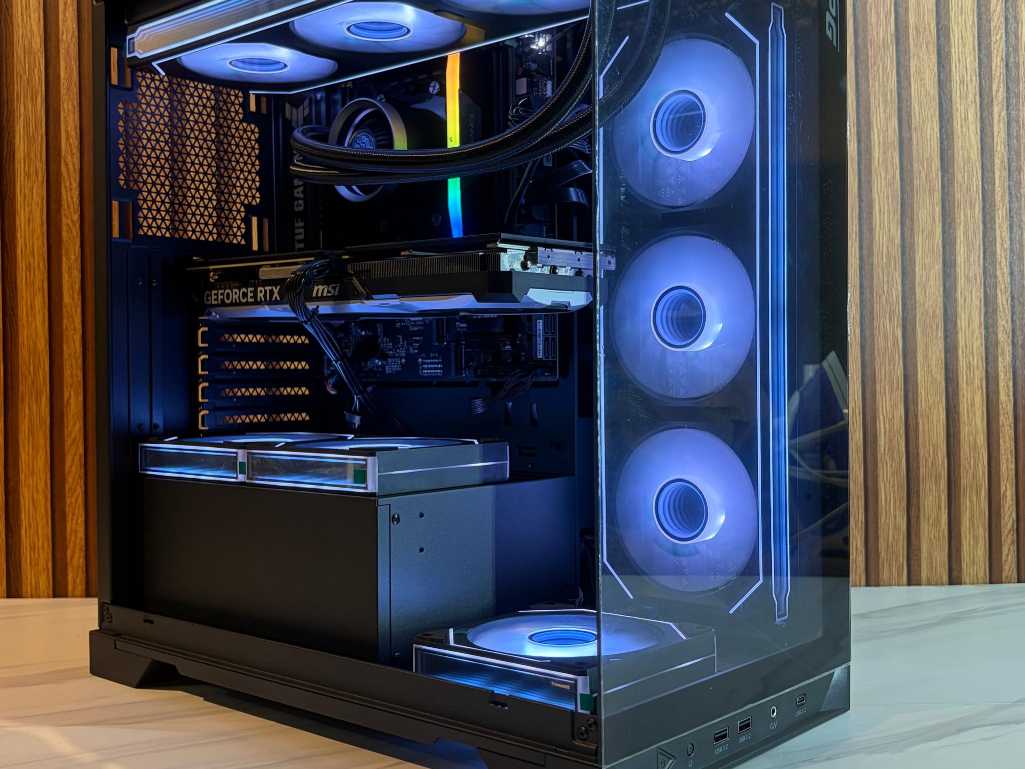 RTX 4070 | RYZEN 5 9600X | 16GB DDR5 | 2TB NVME | 650W | 360MM AIO | Windows 11 pro