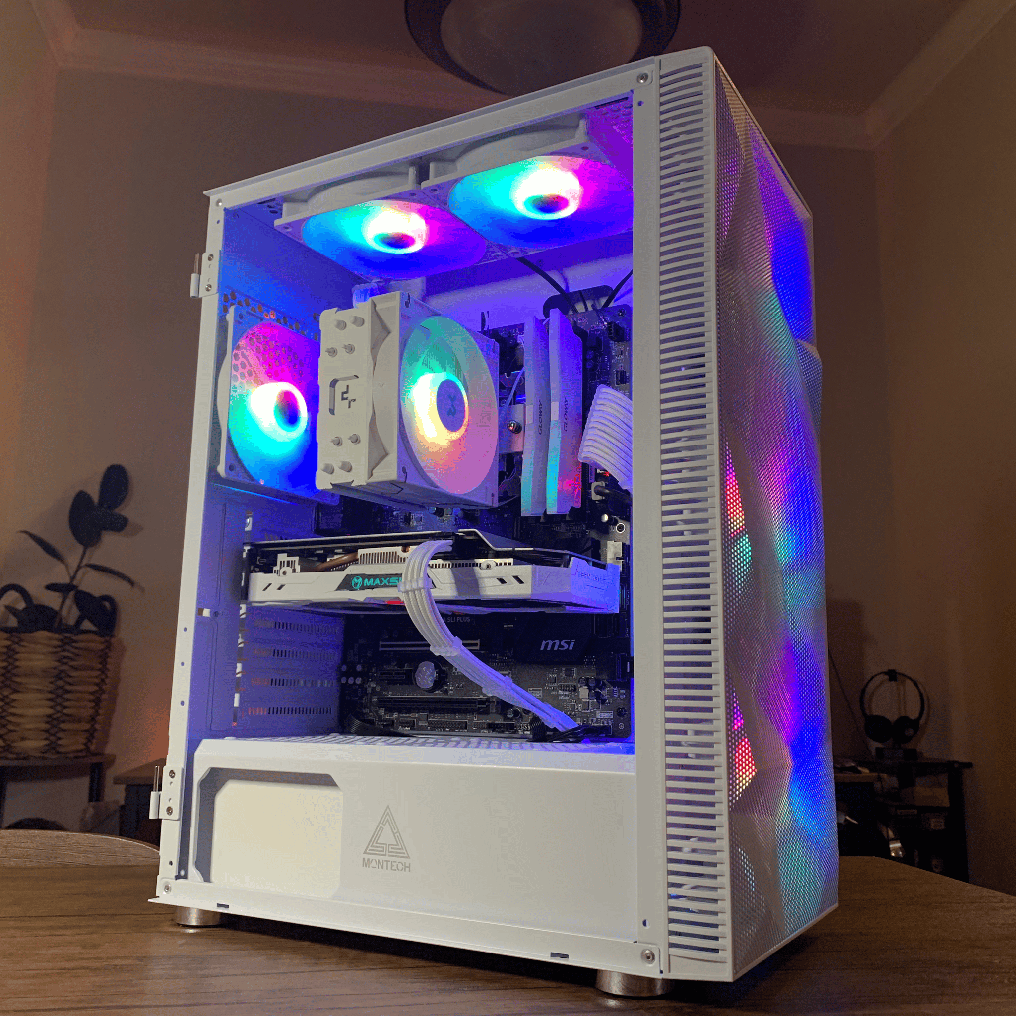 Mid Range White Gaming PC (i5 6600k + GTX 1660 Super)