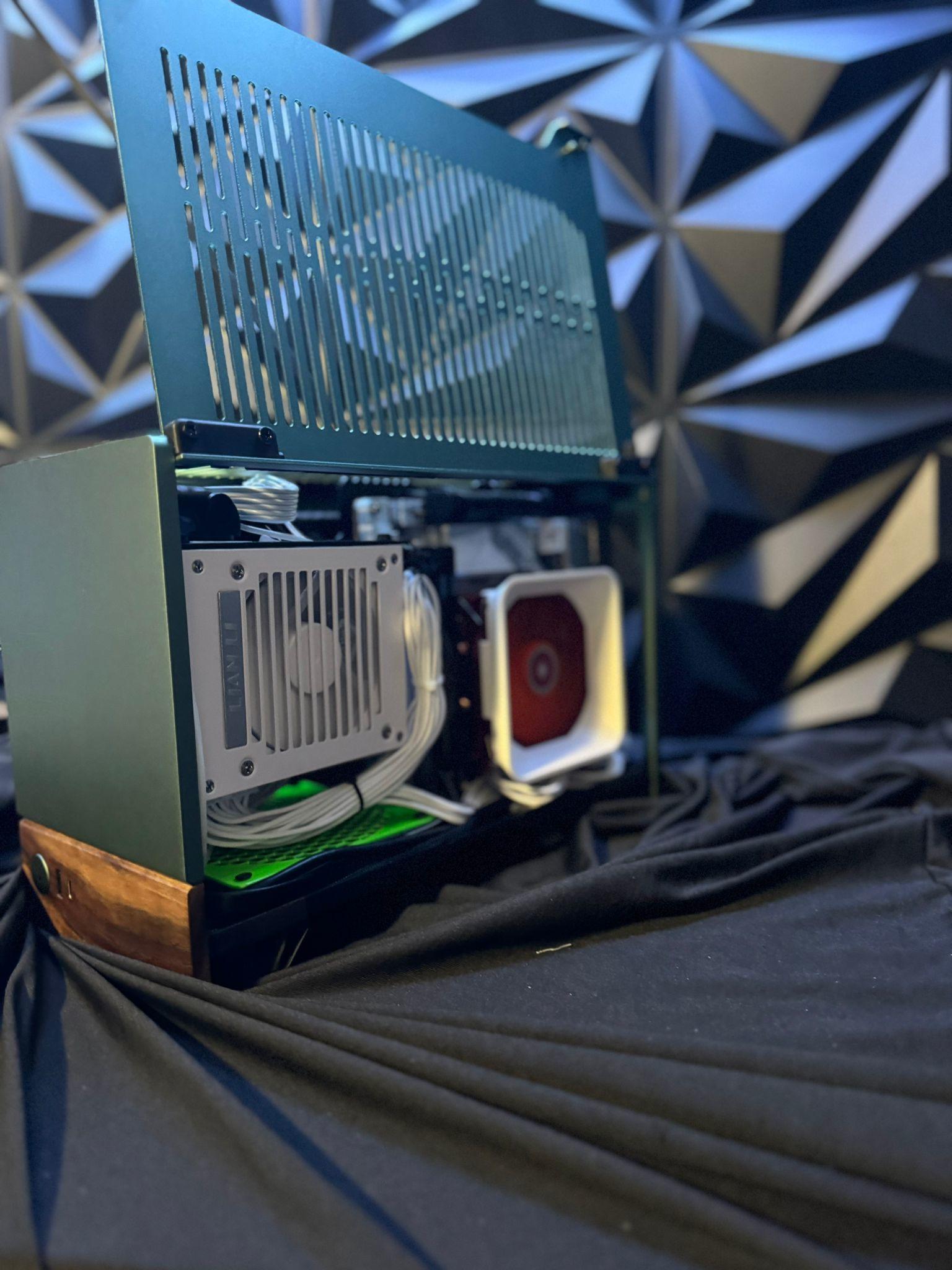💚Baby Jade 🌿| Ryzen 7 9800X3D| RTX 5080| 6 TB NVMe| 32 GB DDR5| 850 W PSU
