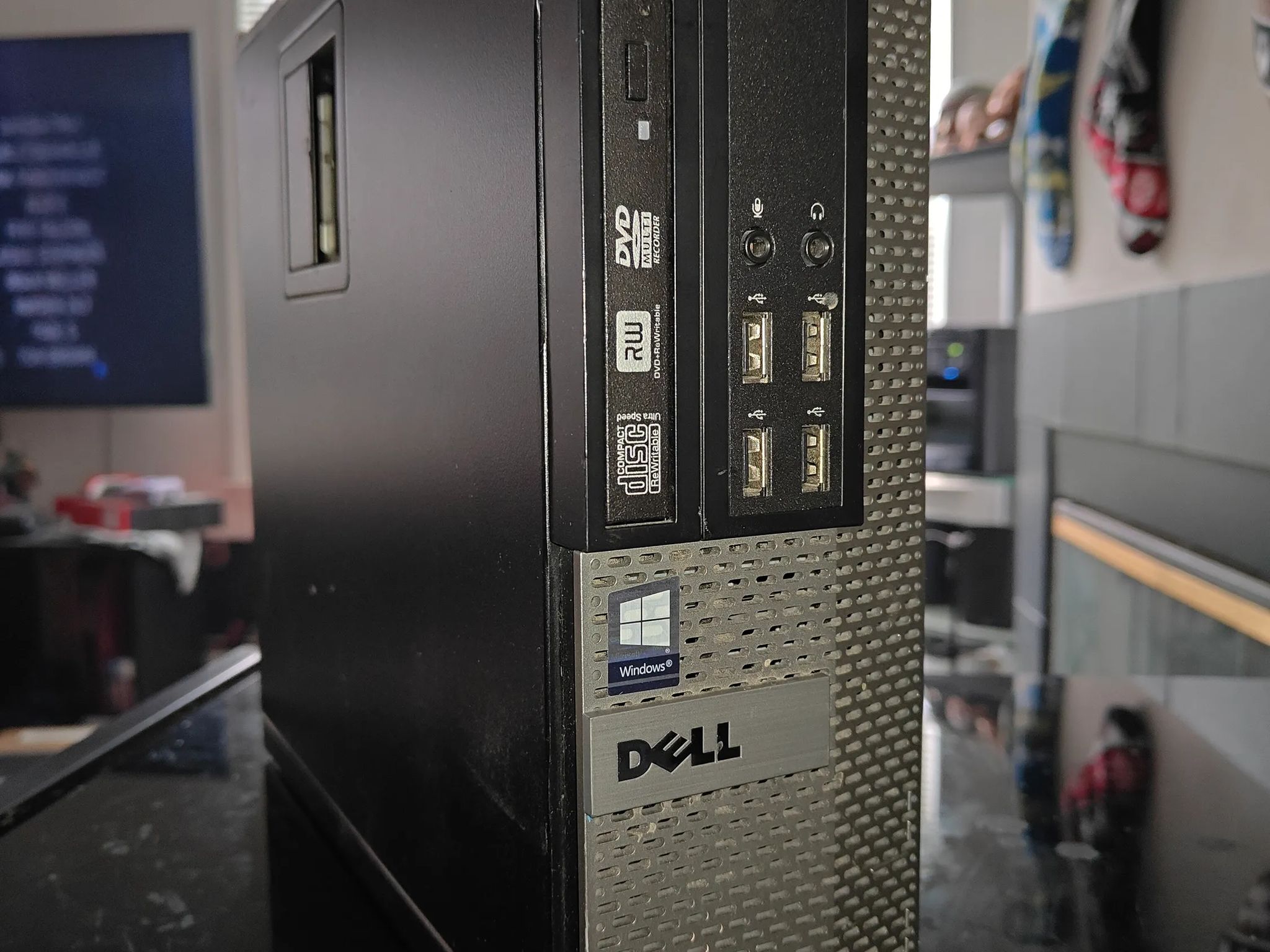 Radeon RX Powered Dell Optiplex 990 SFF