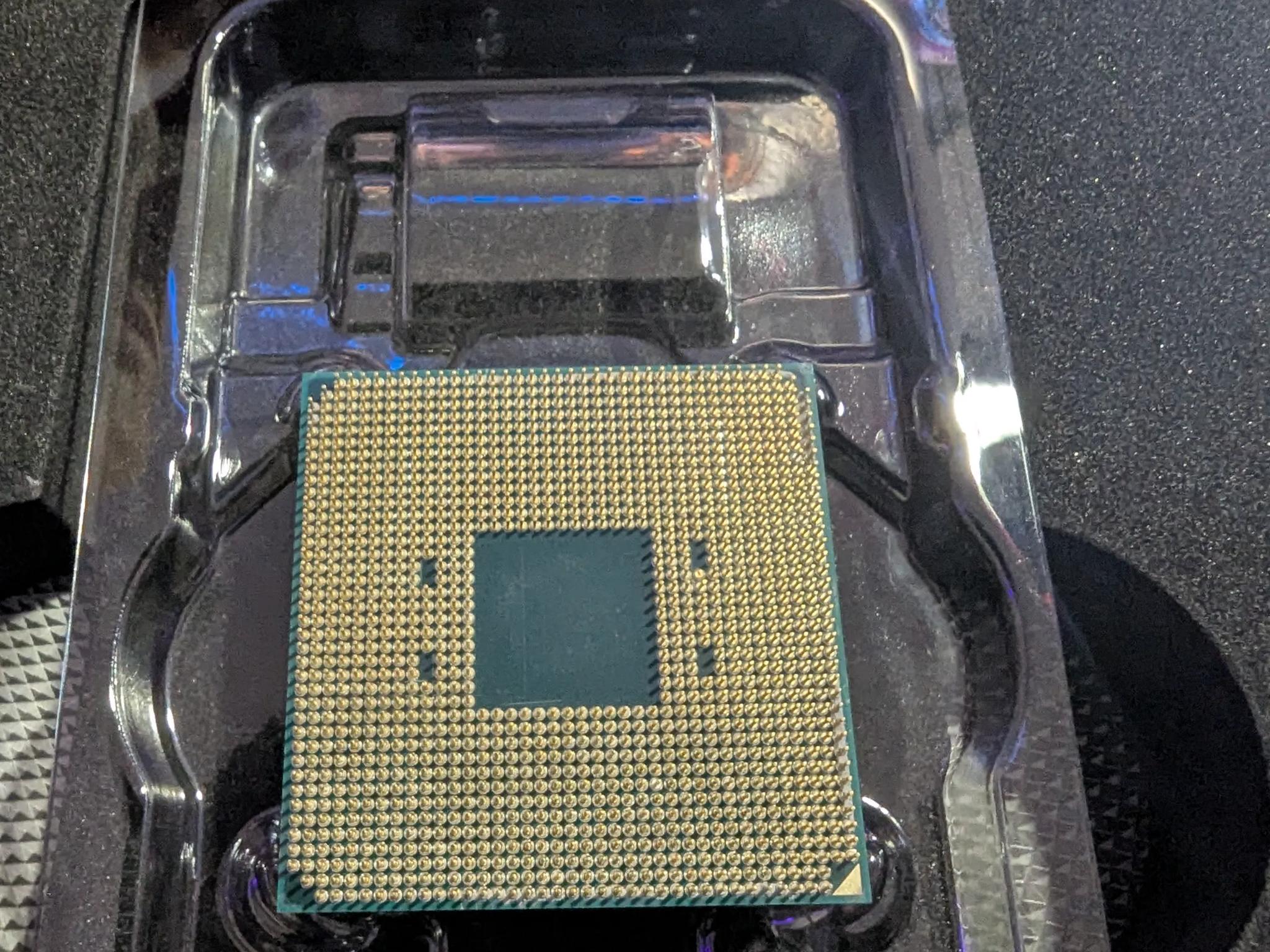 Ryzen 9 3900X CPU with Brand New Wraith Prism RGB Cooler
