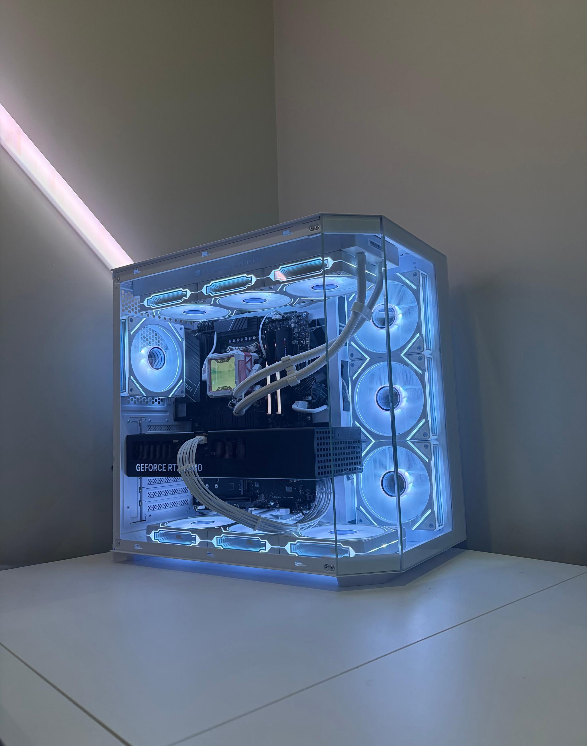 RTX 5080 | Ryzen 7 9800X3D | 64GB DDR5 RAM | 2TB SSD | Gaming PC