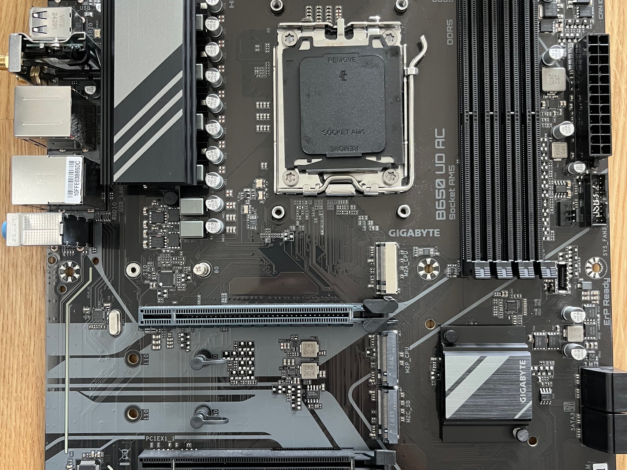Am5 Gigabyte B650 UD AC *Read Description
