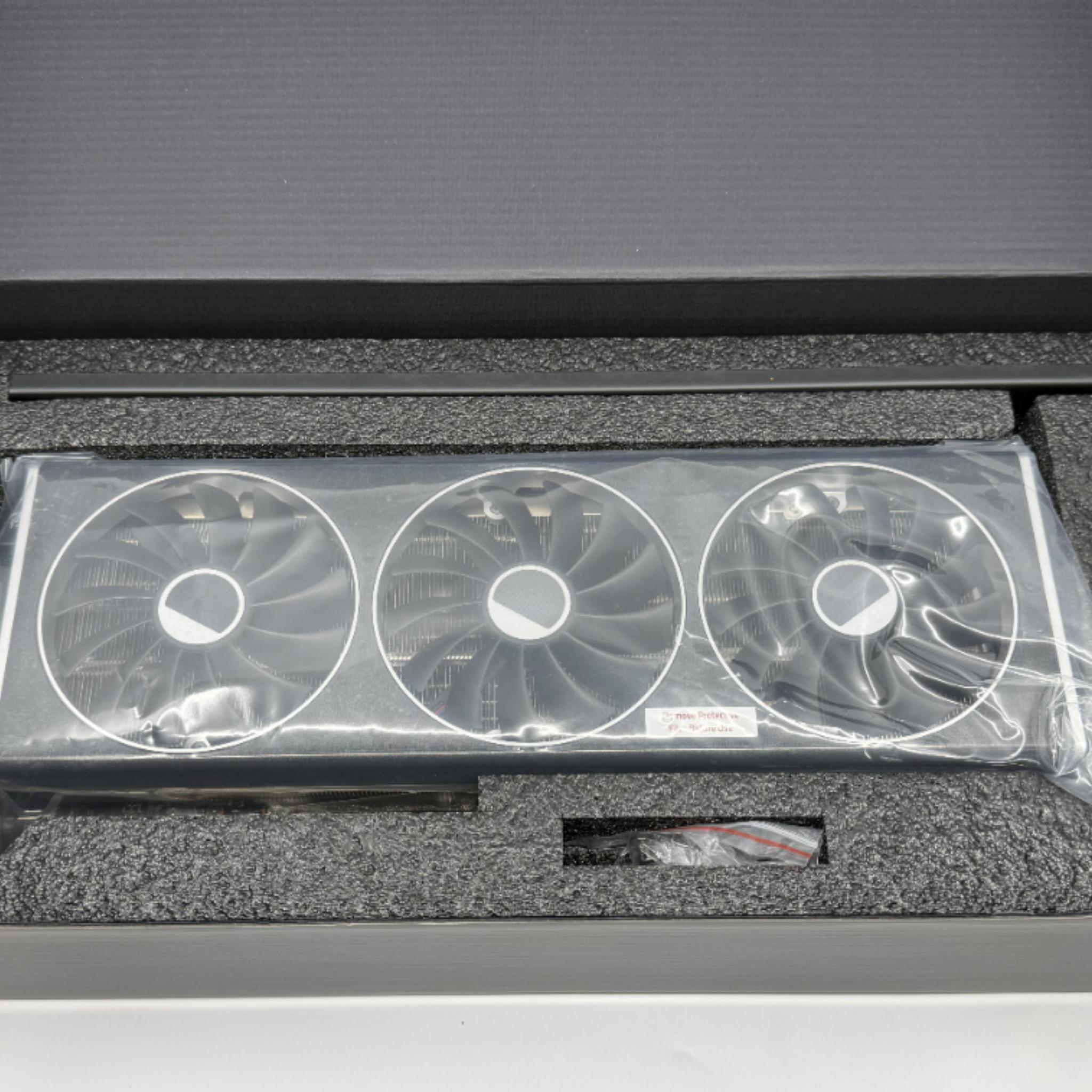 Radeon RX 7900 XTX Speedster MERC310 MINT