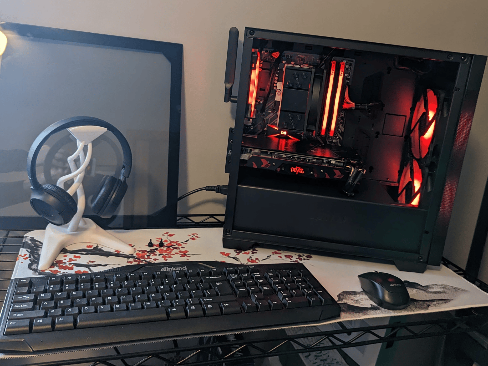 Mid level gaming PC Ryzen 7 5800X, 16GB DDR4, 1TB SSD, RX 580 8GB