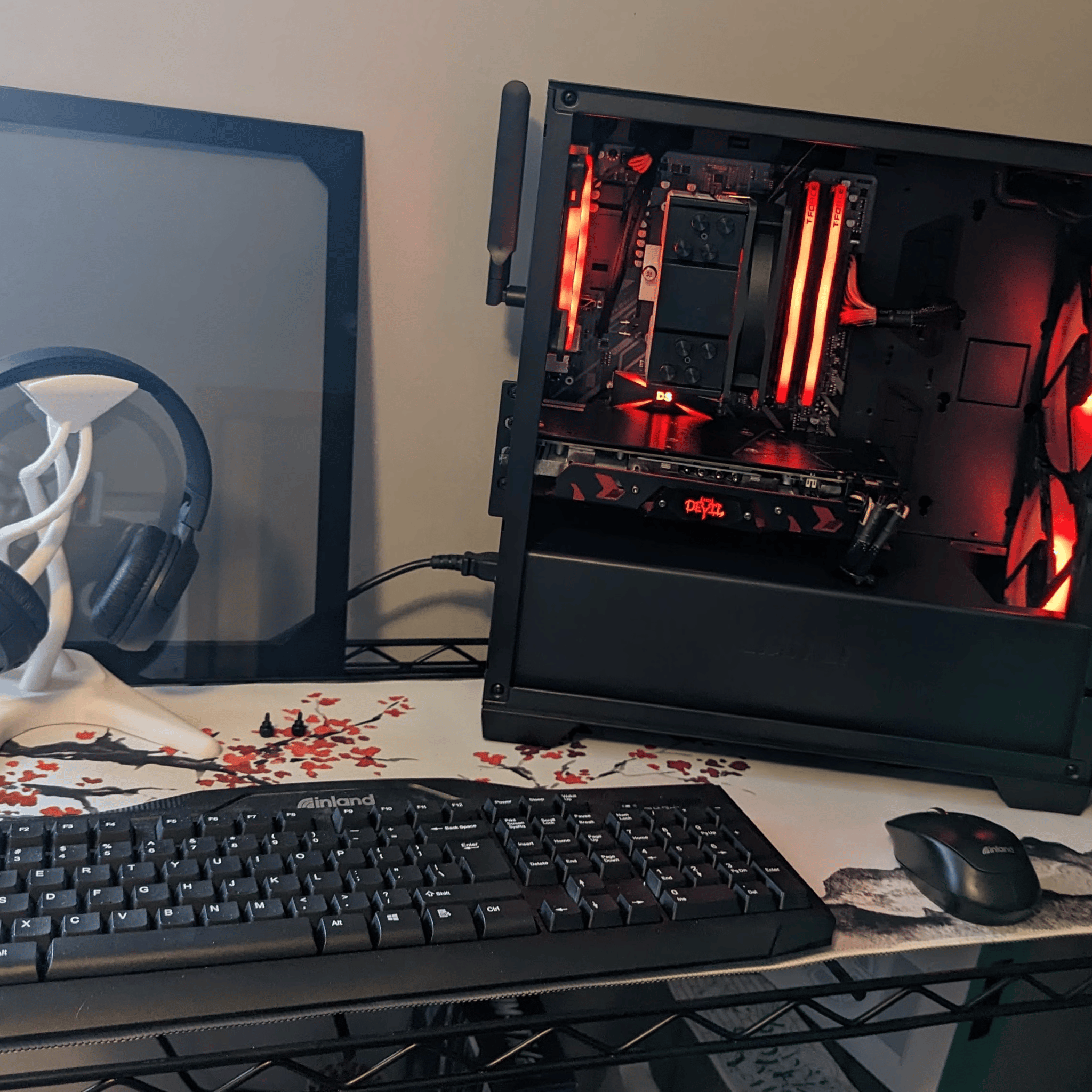 Mid level gaming PC Ryzen 7 5800X, 16GB DDR4, 1TB SSD, RX 580 8GB