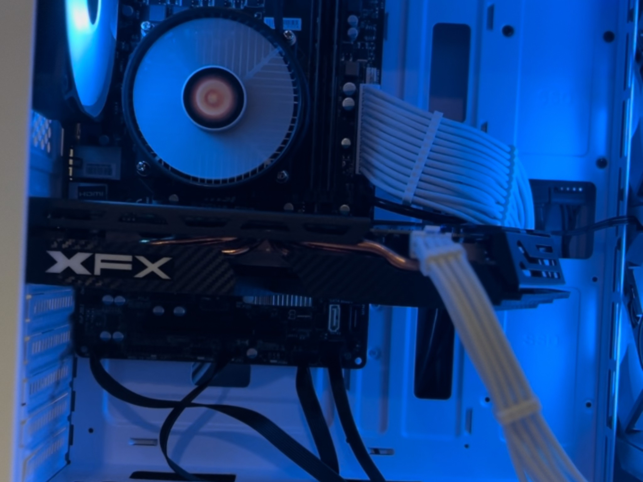 ❄️ Budget | RX 580 | i7 Equivalent | 16GB RAM | 512GB SSD