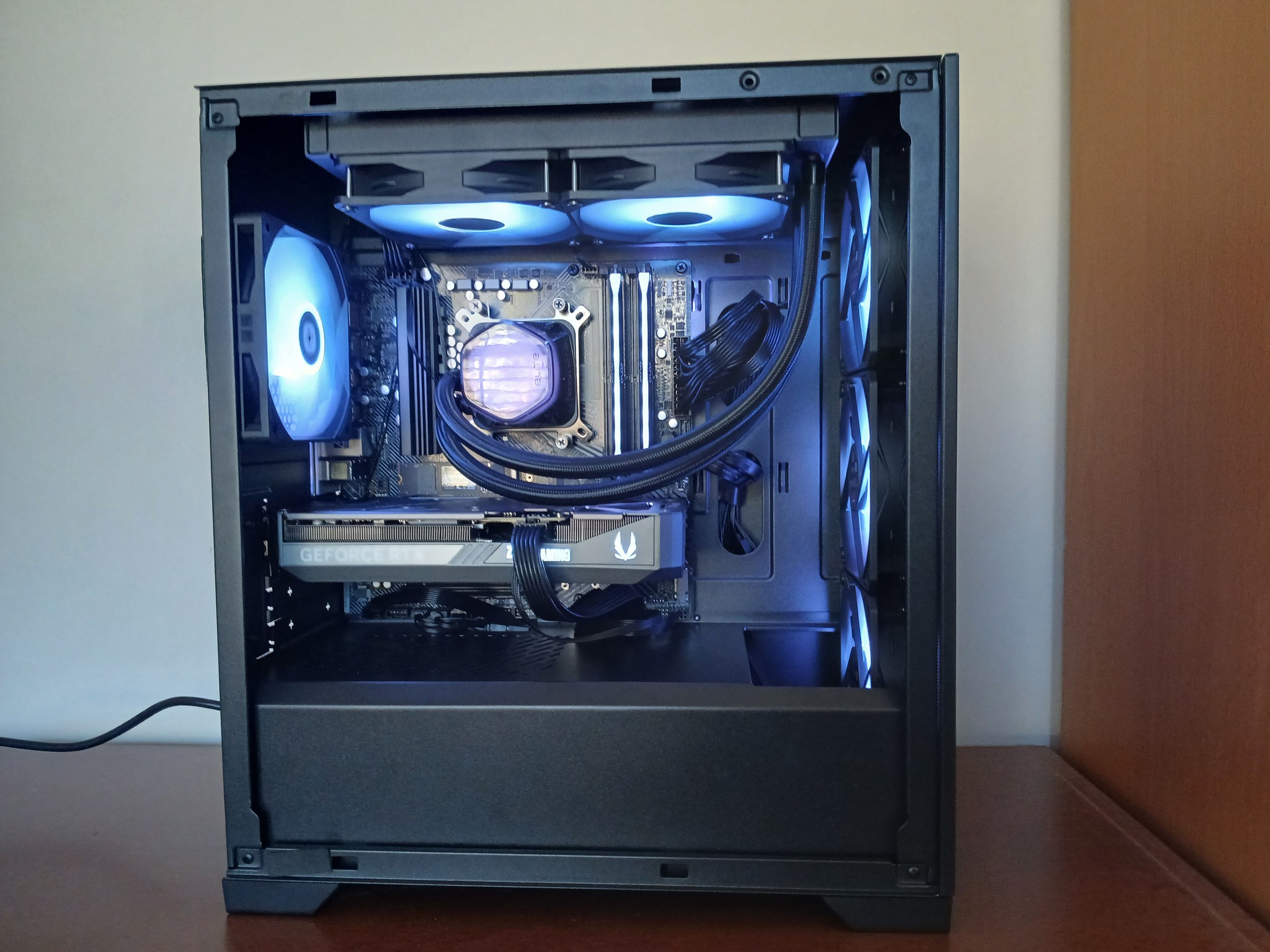 Free Arc Raiders | RTX 5070 12GB | Ryzen 5 7600X | 32GB RAM DDR5