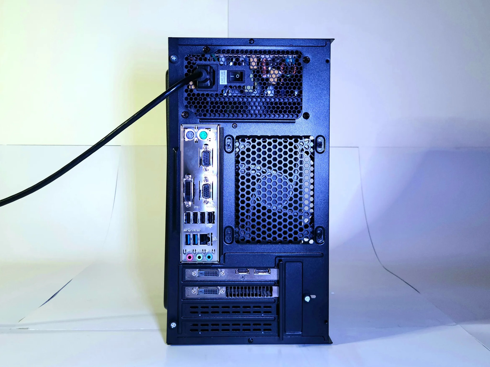 Myny60 Gaming PC Custom Windows 10 Pro GTX 1060 Micro ATX Intel Powerhouse(wifi)