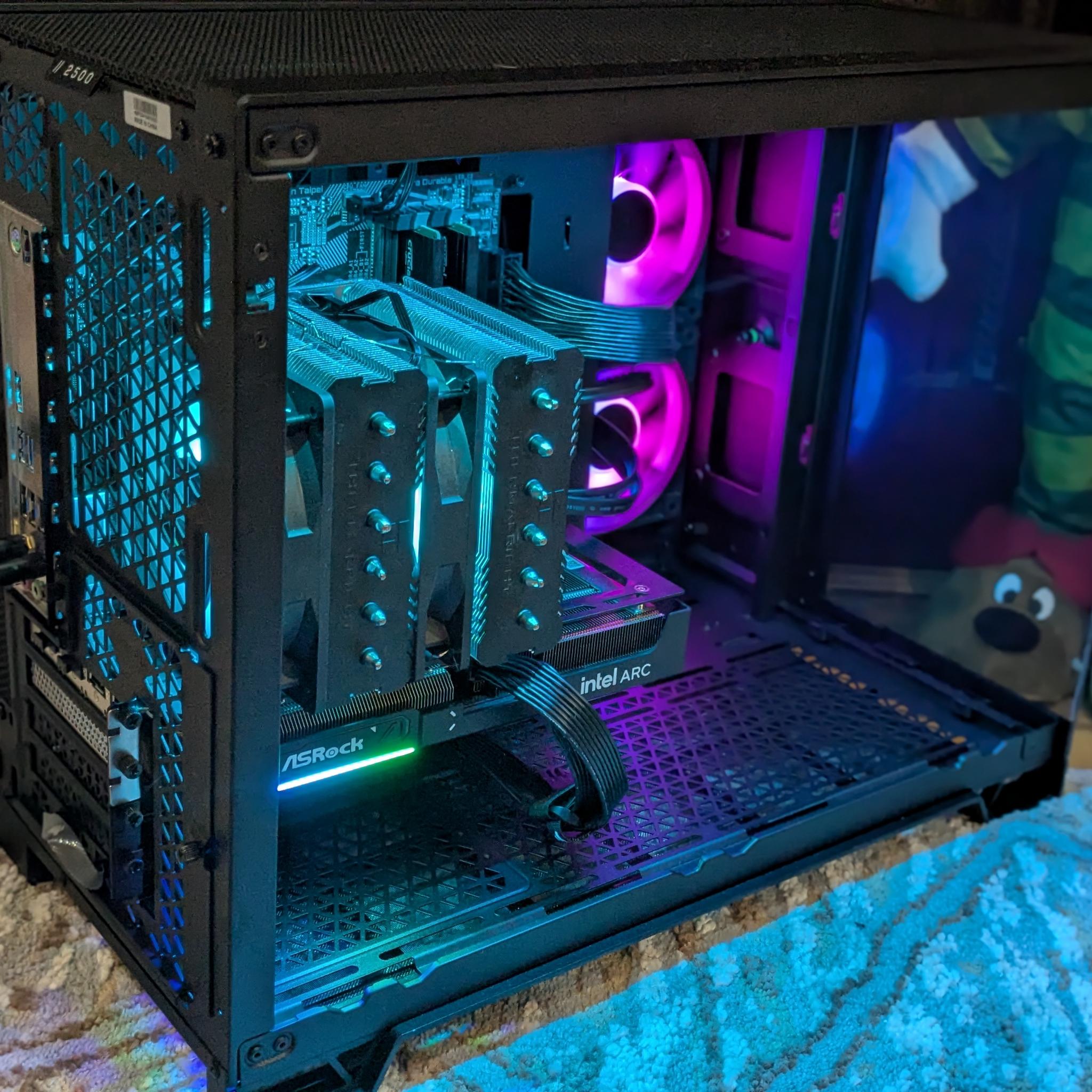 200 FPS Fortnite | i7-10700F, Intel Arc B580 12GB, 32GB RAM, 1TB NVME SSD, 1.5TB HDD, Win11, WiFi